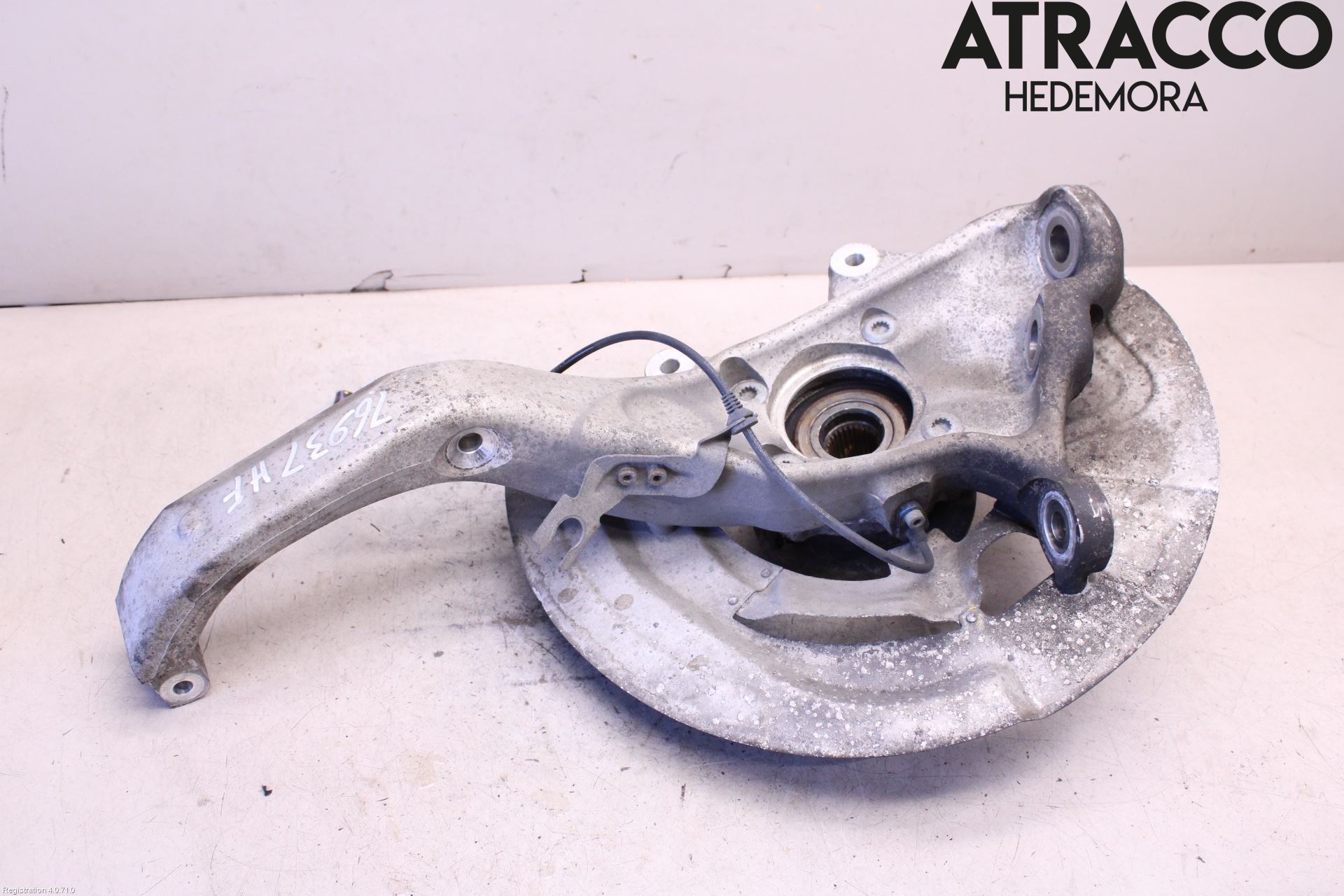 BMW X6 E71/E72   08-14 Spindel Hf