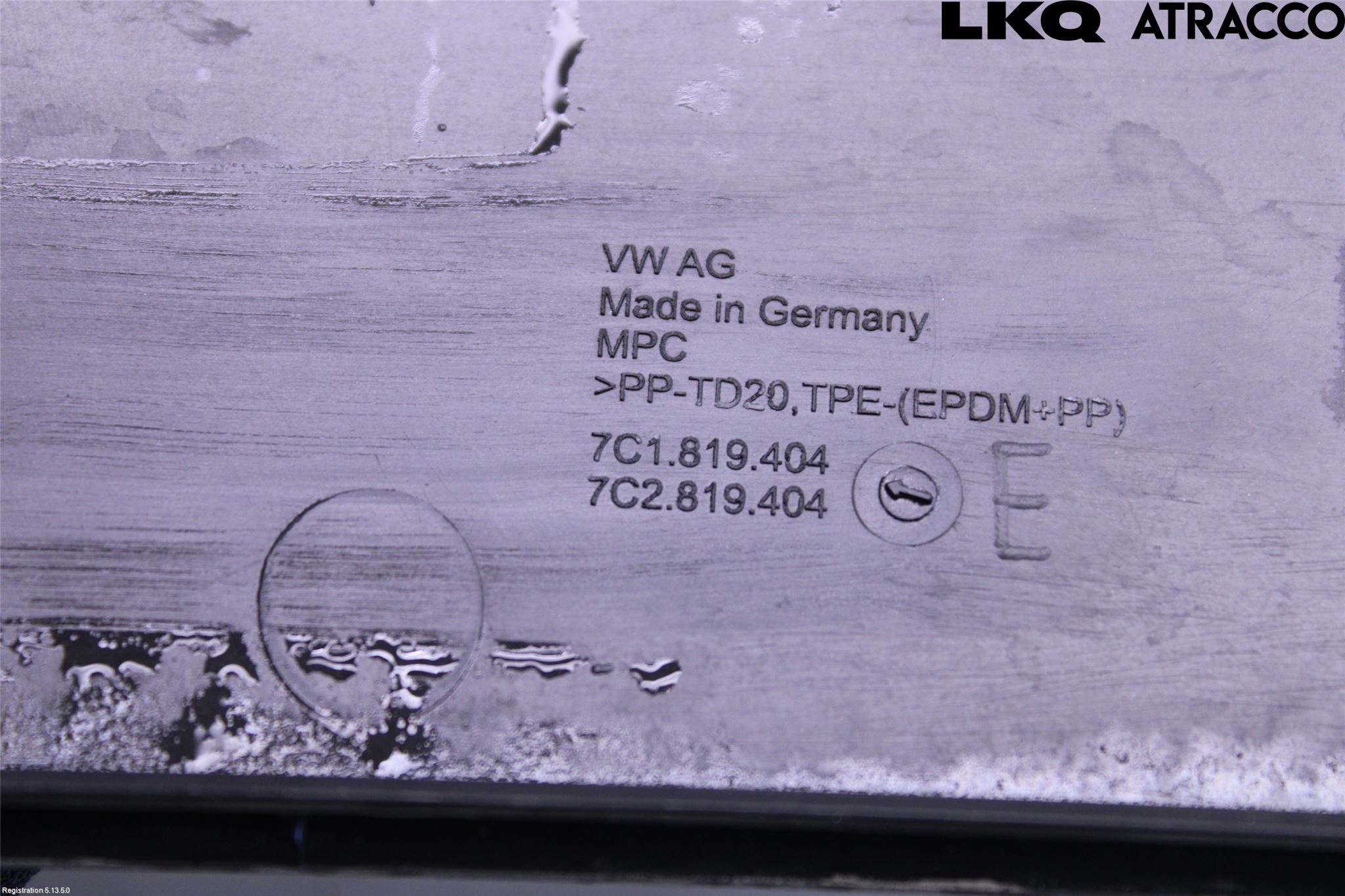 Volkswagen VW CRAFTER II / E-CRAFTER 17- Visker Deksel-Grill-Under Frr