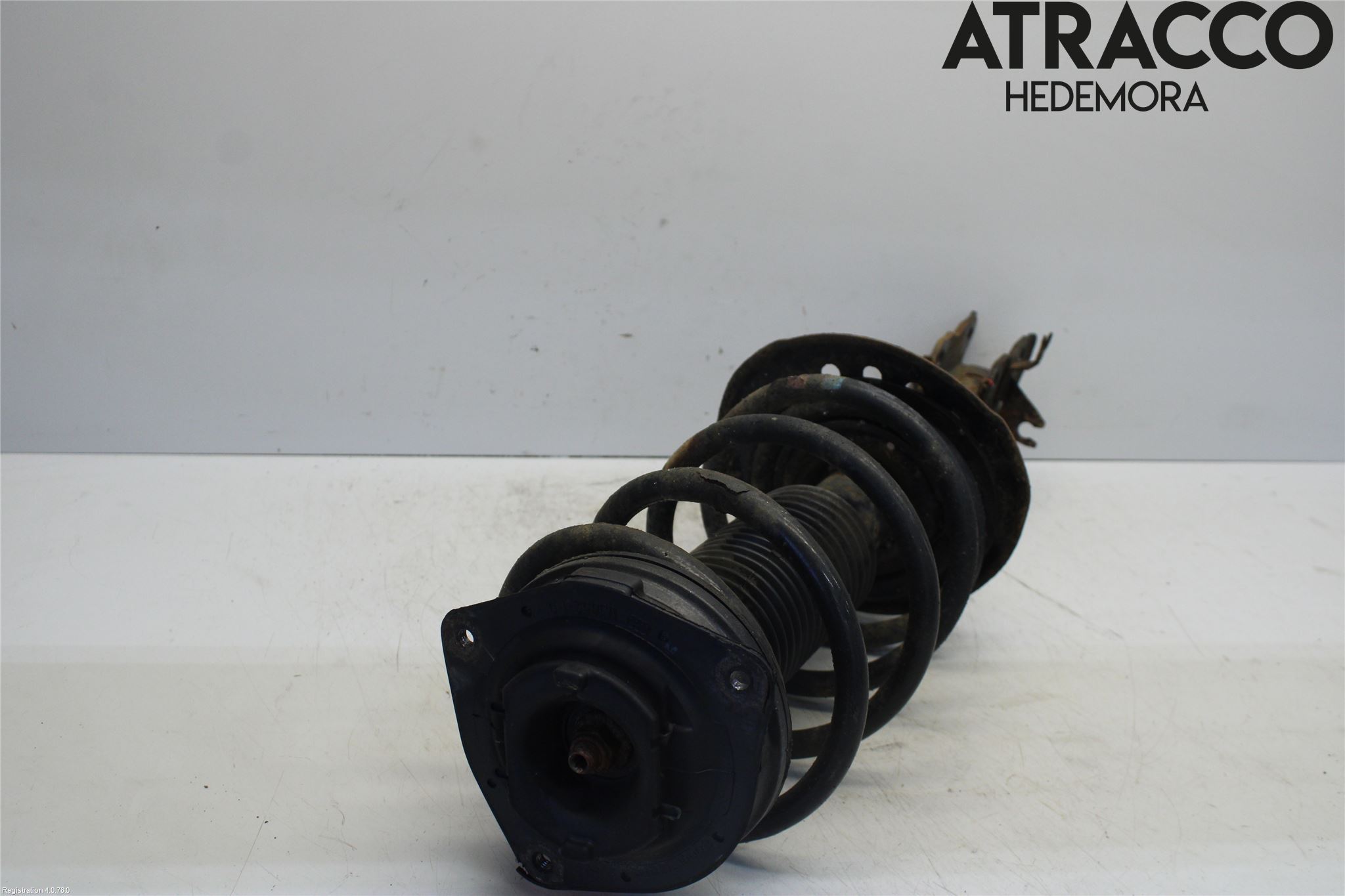 Nissan QASHQAI   07-10 Fjærbein Foran Høyre
