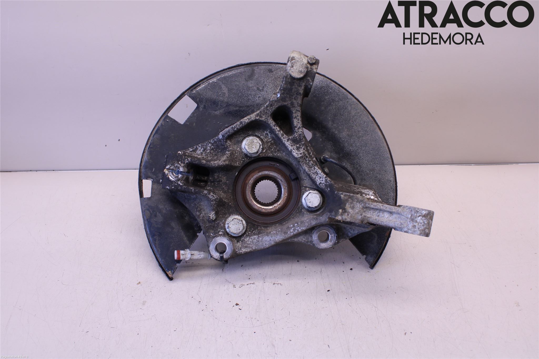 Opel ZAFIRA C 12-19 Spindel Vf