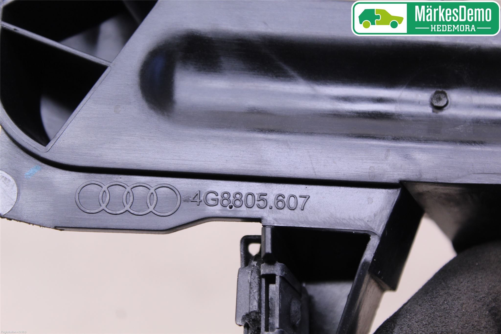Audi A7/S7 4G 11-17 Frontlykt Holder-Feste