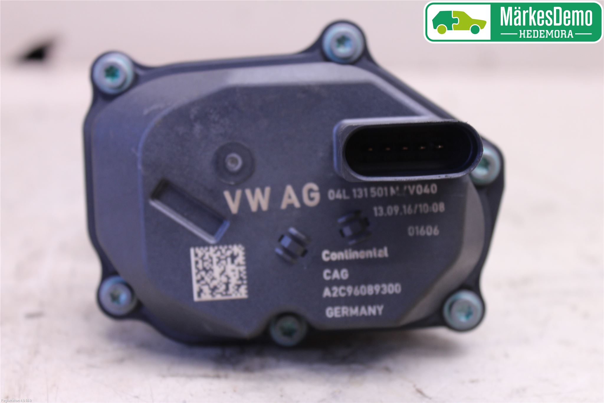 Volkswagen VW TIGUAN 16-24 Inns Spjeldhus