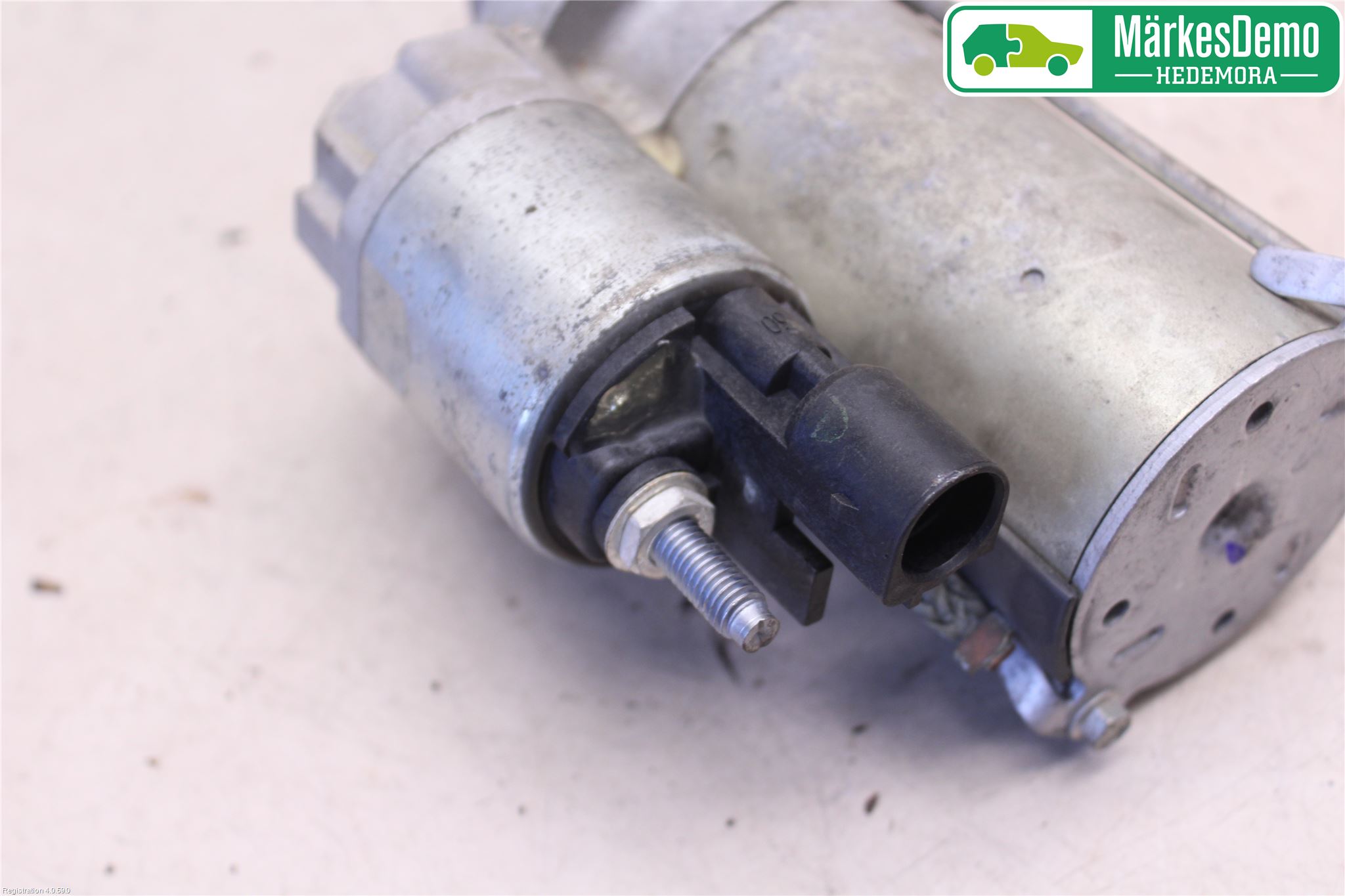 Volkswagen VW GOLF VI 09-13 Startmotor