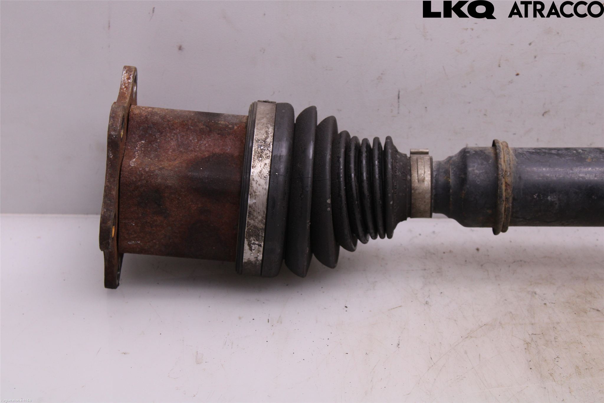 Volkswagen VW PASSAT 11-14 Drivaksel Foran Kompl Høyre