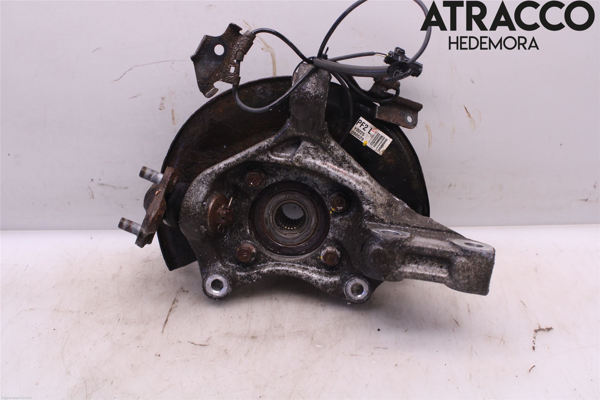 Toyota PRIUS ZVW30 09-20 Spindel Vf