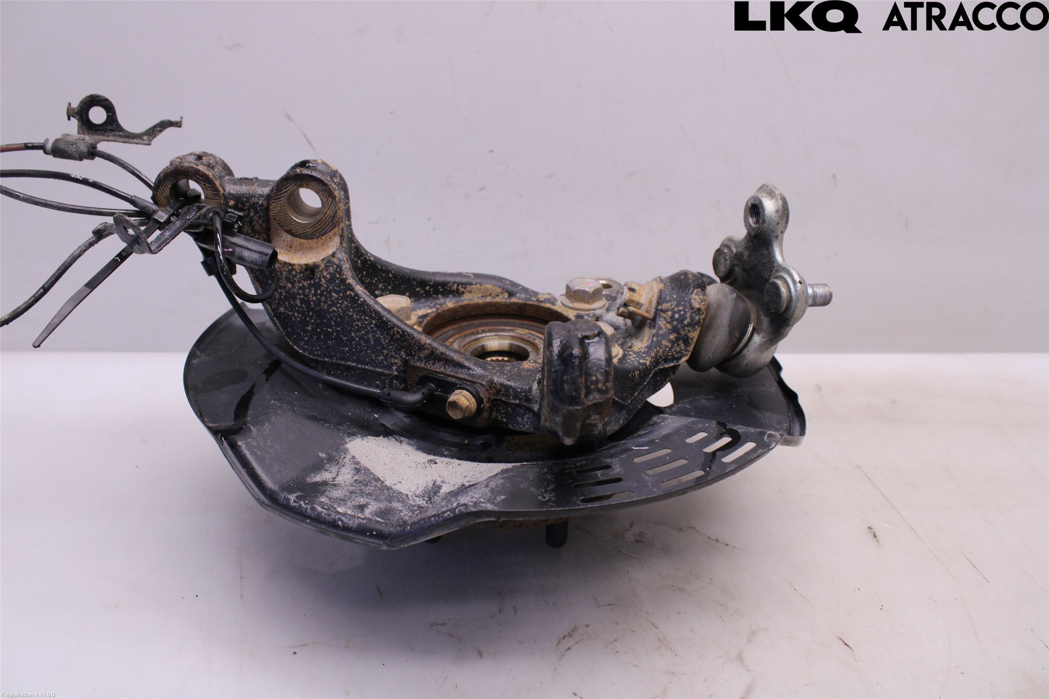 Toyota YARIS CROSS XP21 21- Spindel Vf