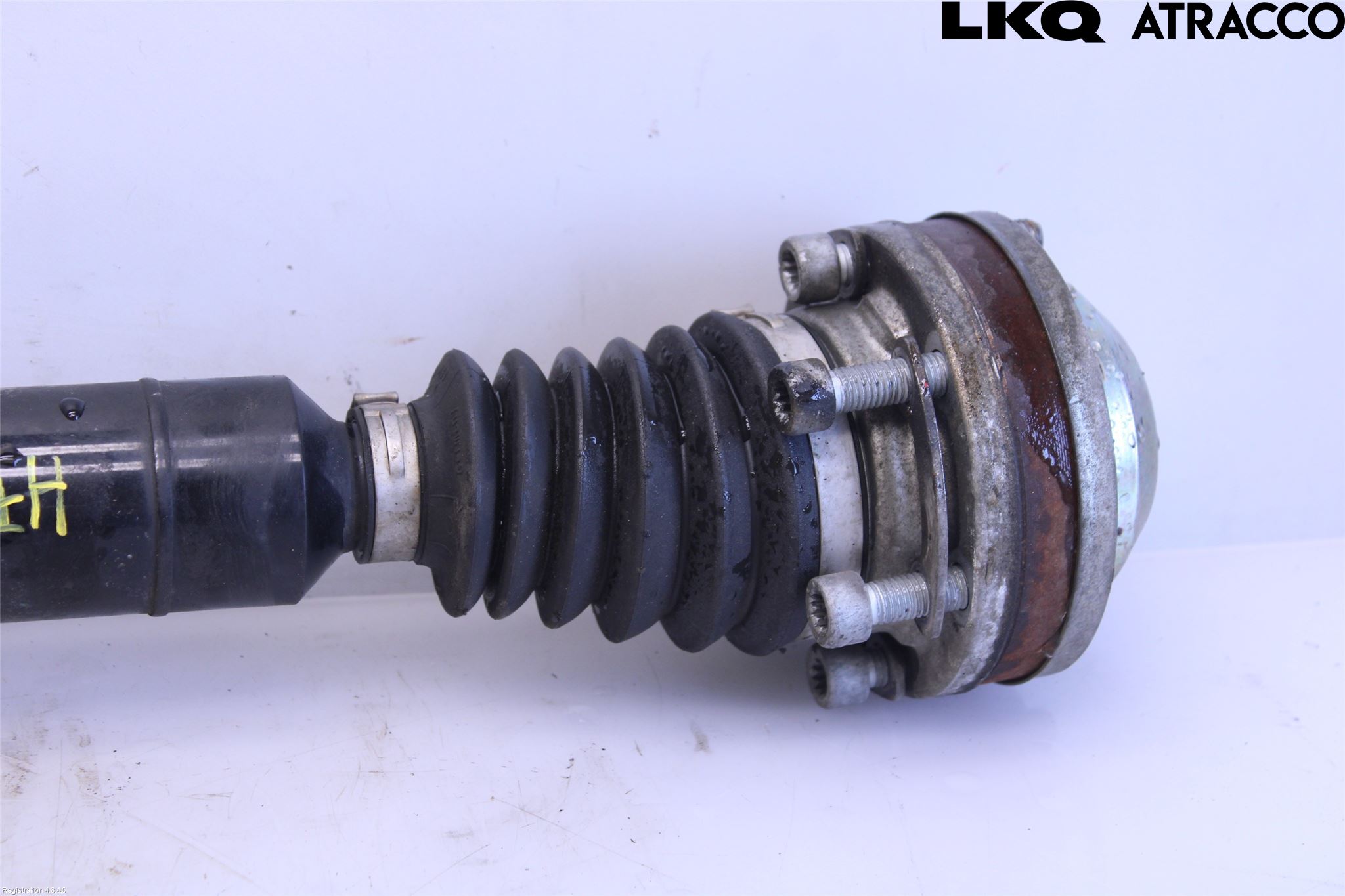 Volkswagen VW PASSAT 11-14 Drivaksel Foran Kompl Høyre