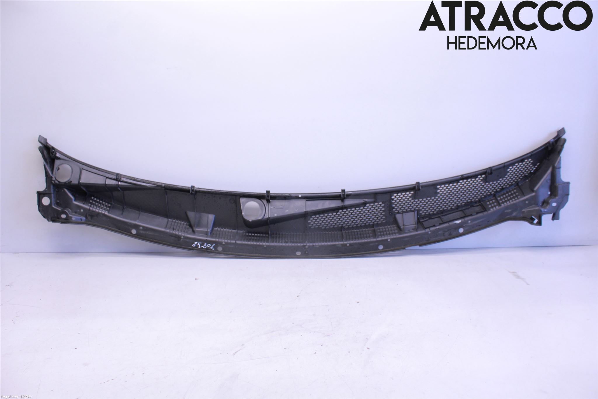 Nissan MICRA 03-07 Visker Deksel-Grill-Under Frr