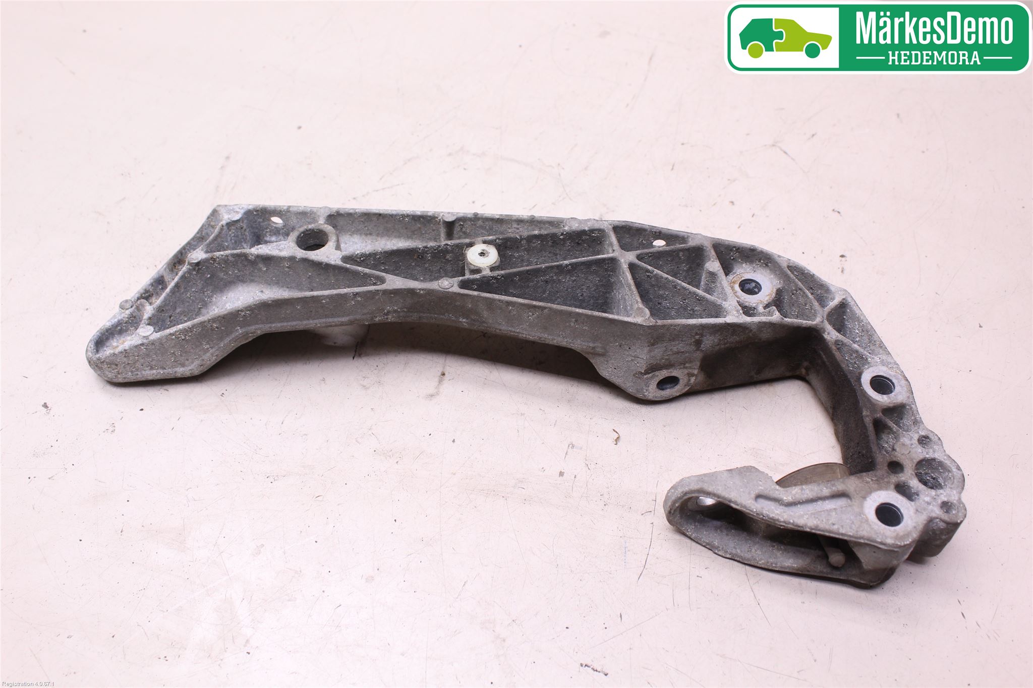 BMW 5 GT F07 09-17 Gearkasse Bjelke - Travers