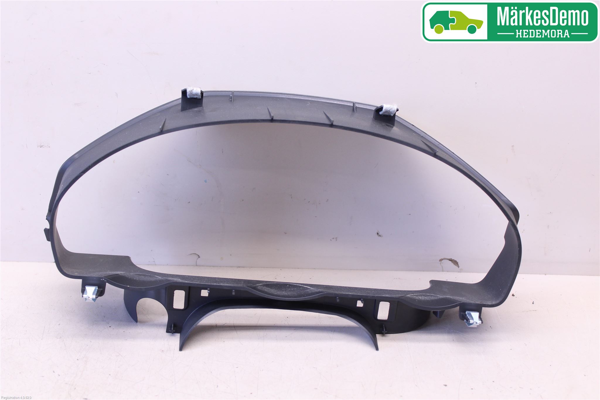 Mercedes-Benz MB E-KLASS (W212) 09-16 Instrument Ramme