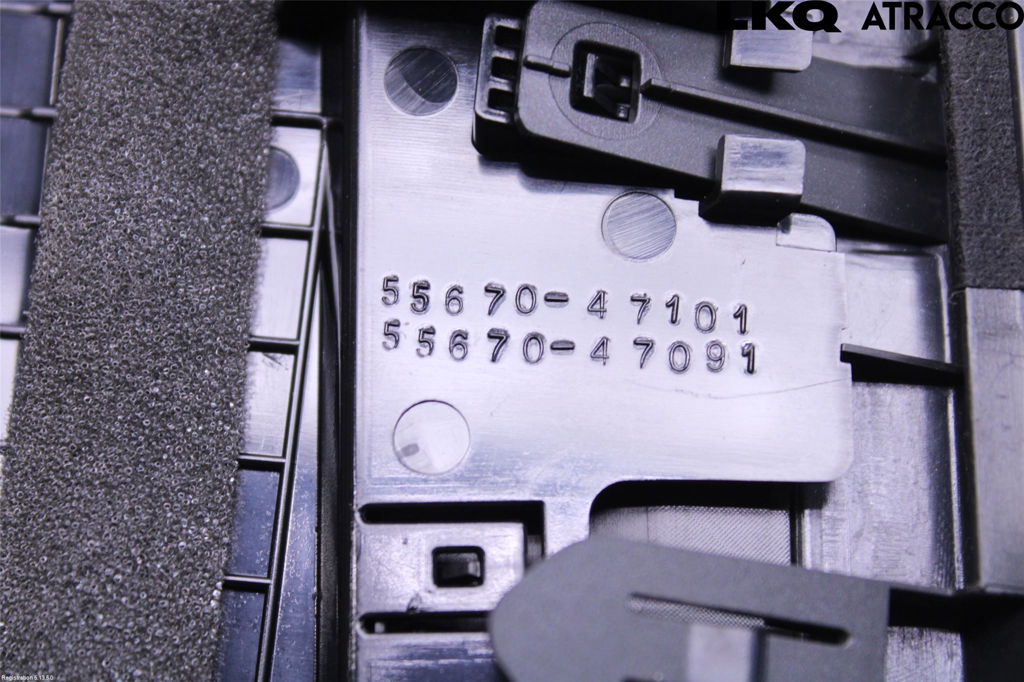 Toyota PRIUS+ ZVW40 12-20 Dashbord Kanal - Dyse
