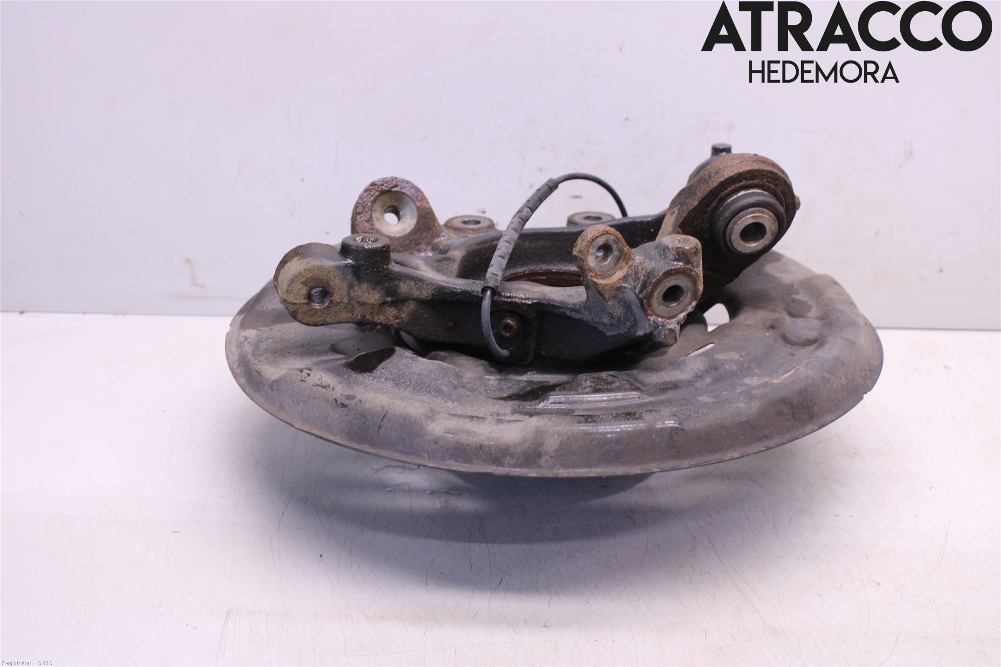 BMW 1 F20/F21 11-19 Spindel Vb