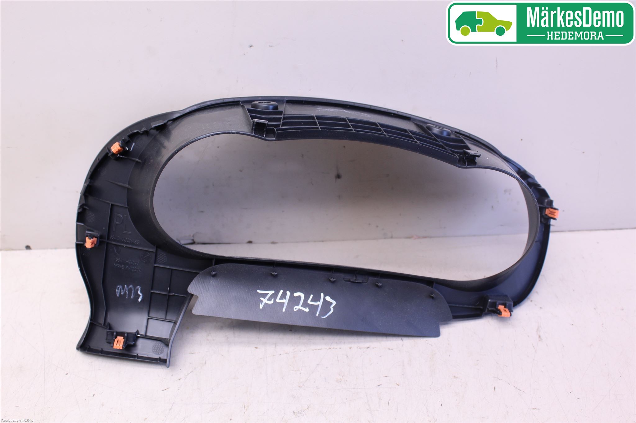 Toyota HILUX 16- Instrument Ramme