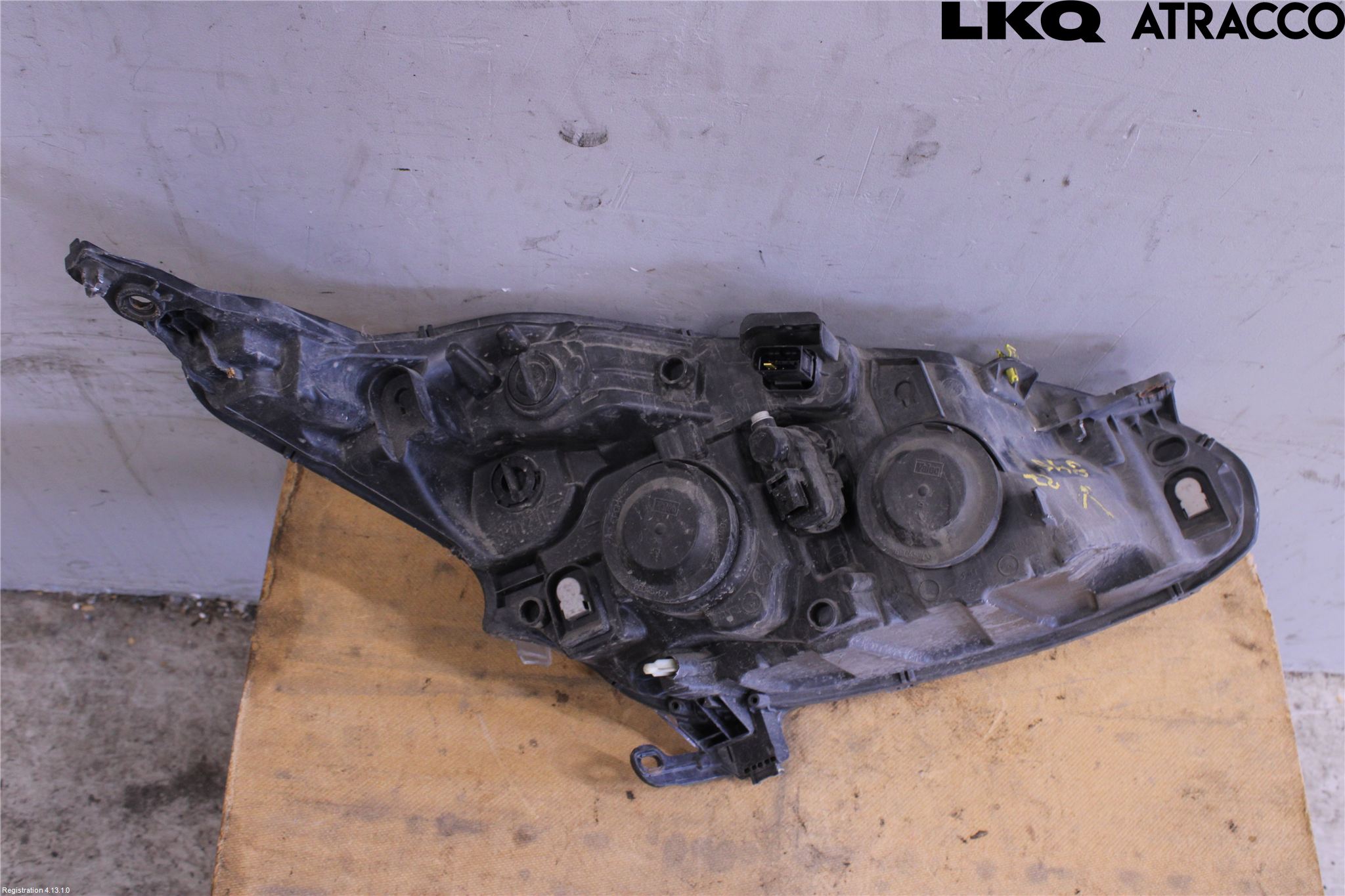 Peugeot 208 12-15 Frontlykt Venstre