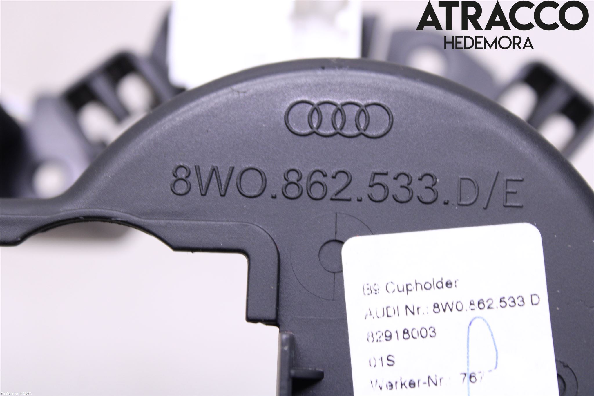 Audi A4/S4 B9 20- Innr Koppholder