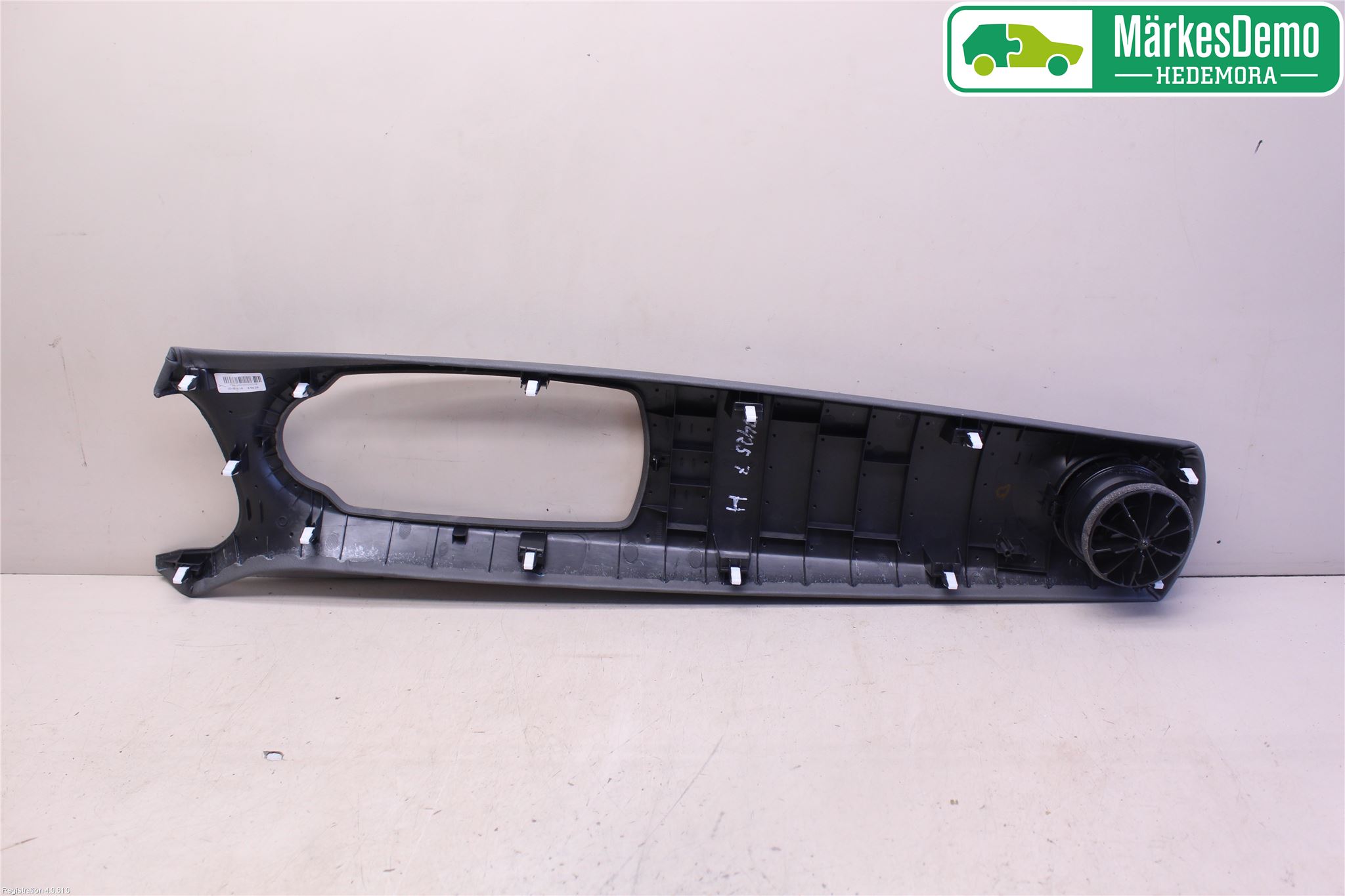 Toyota YARIS XP130 15-20 Innr Dekor Instrbord
