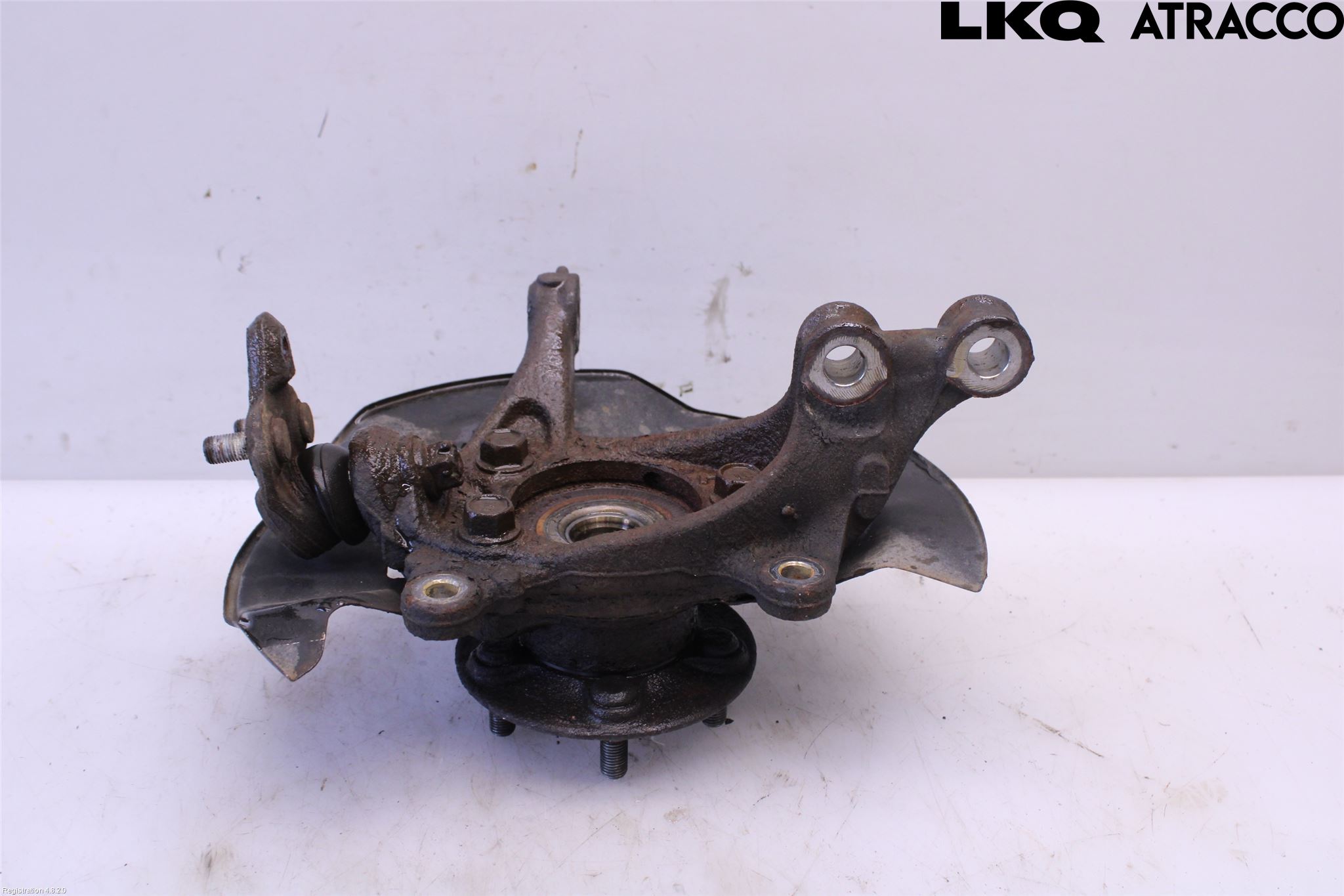 Toyota PRIUS (ZVW50) 16-21 Spindel Vf