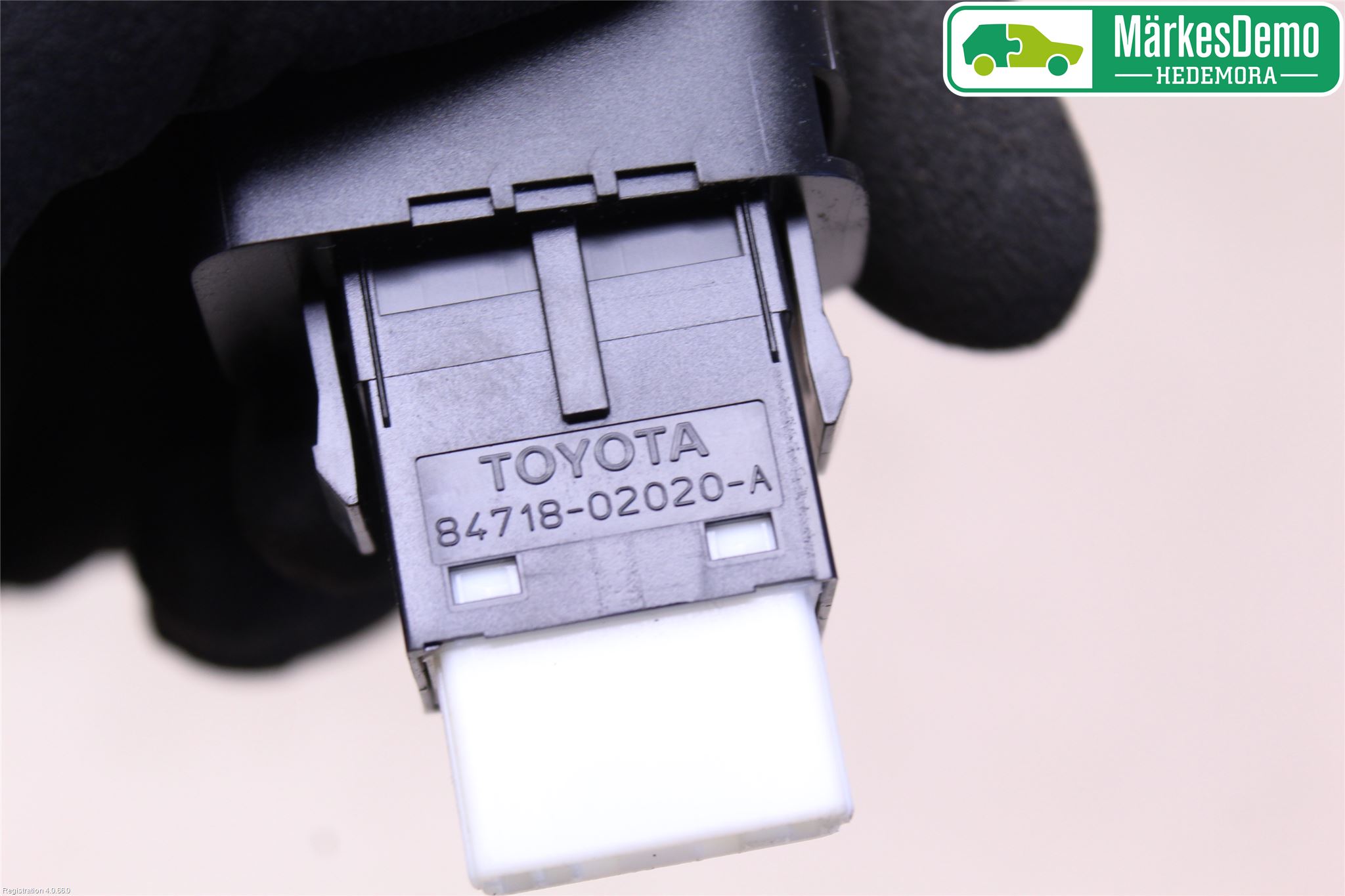 Toyota AURIS 13-19 Bryter Parkeringsbrems