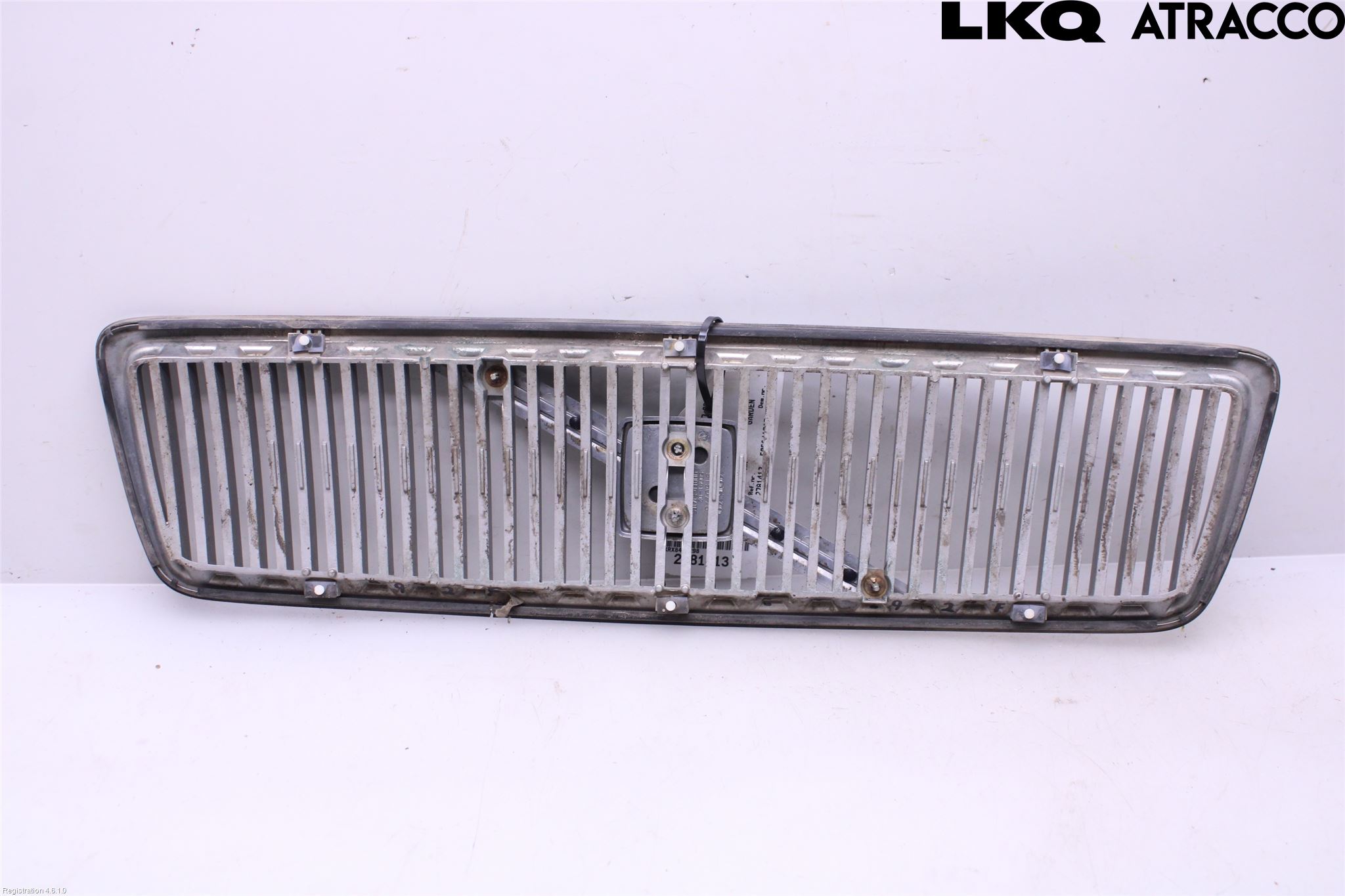 Volvo S70/V70/XC  97-00 Grill Komplett