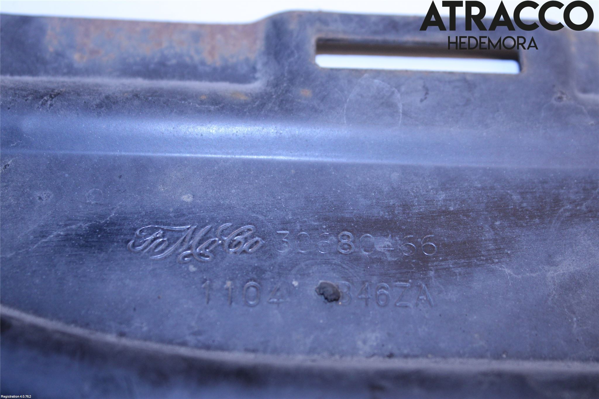 Volvo V50 04-07 Radiator Feste - Ramme - Bjelk