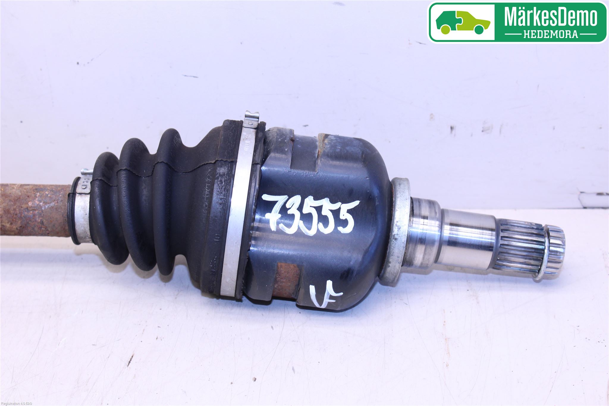 Toyota AURIS 07-09 Drivaksel Foran Kompl Venstre