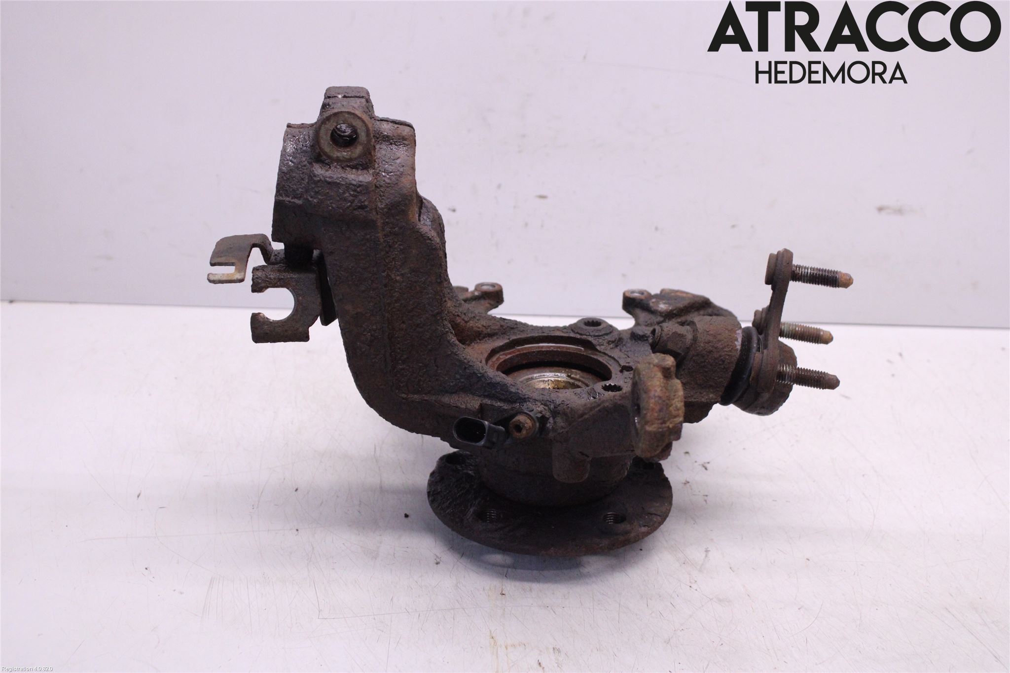 Volkswagen VW GOLF V 04-09 Spindel Vf
