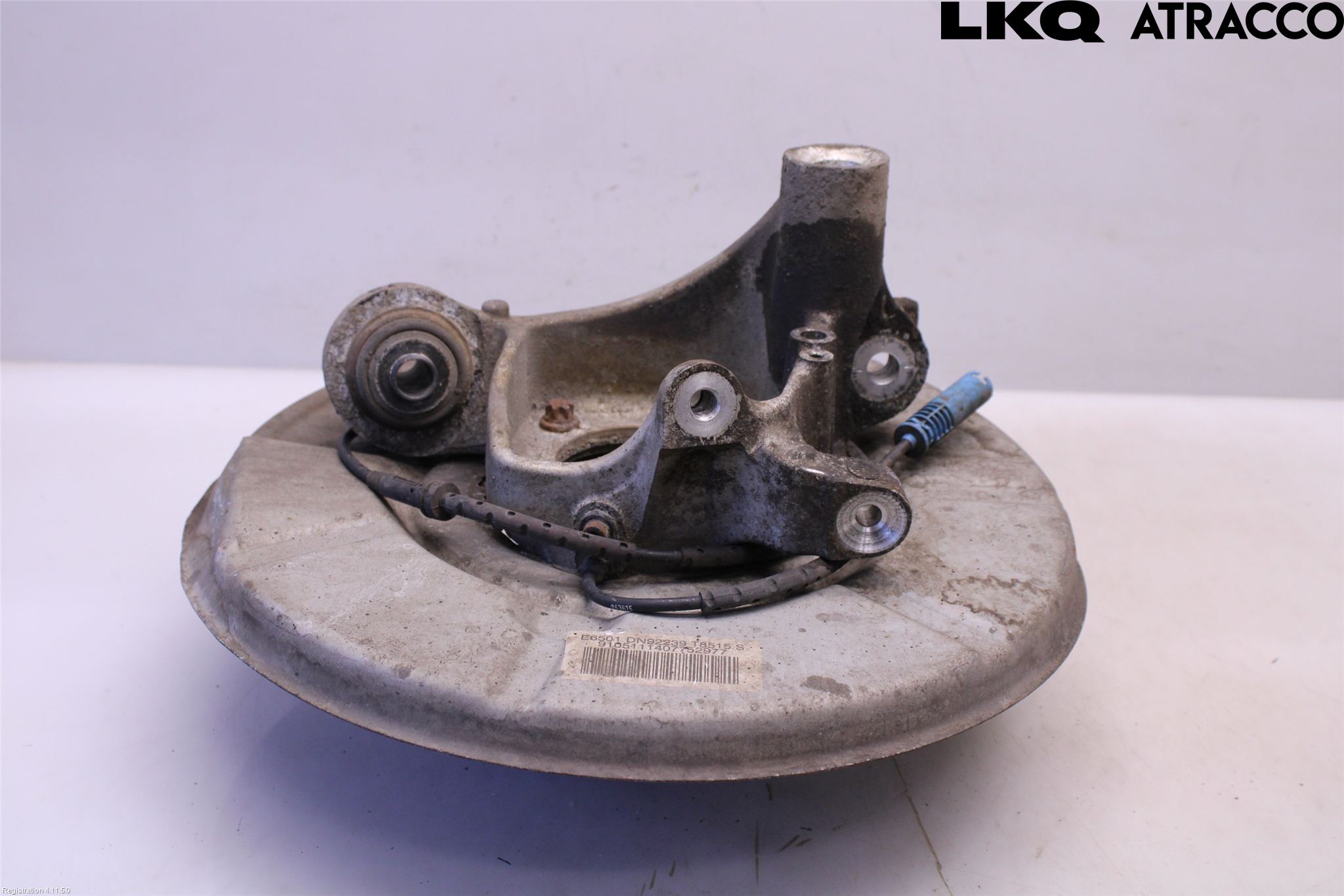 BMW 7 E65/66    00-08 Spindel Vb