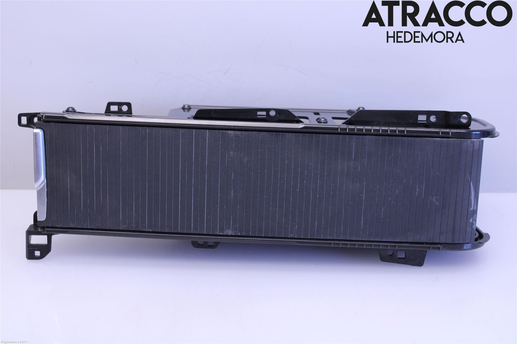 Volvo V90 17->> Innr Koppholder