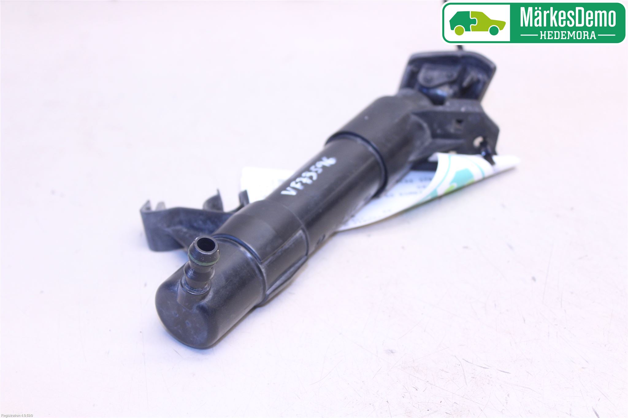 Volkswagen VW GOLF V 04-09 Spylerdyse Frontlykter