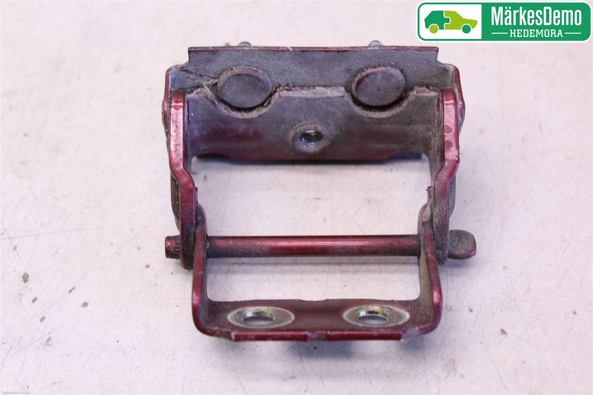 Ford FOCUS     99-04 Bakluke Hengsel Venstre