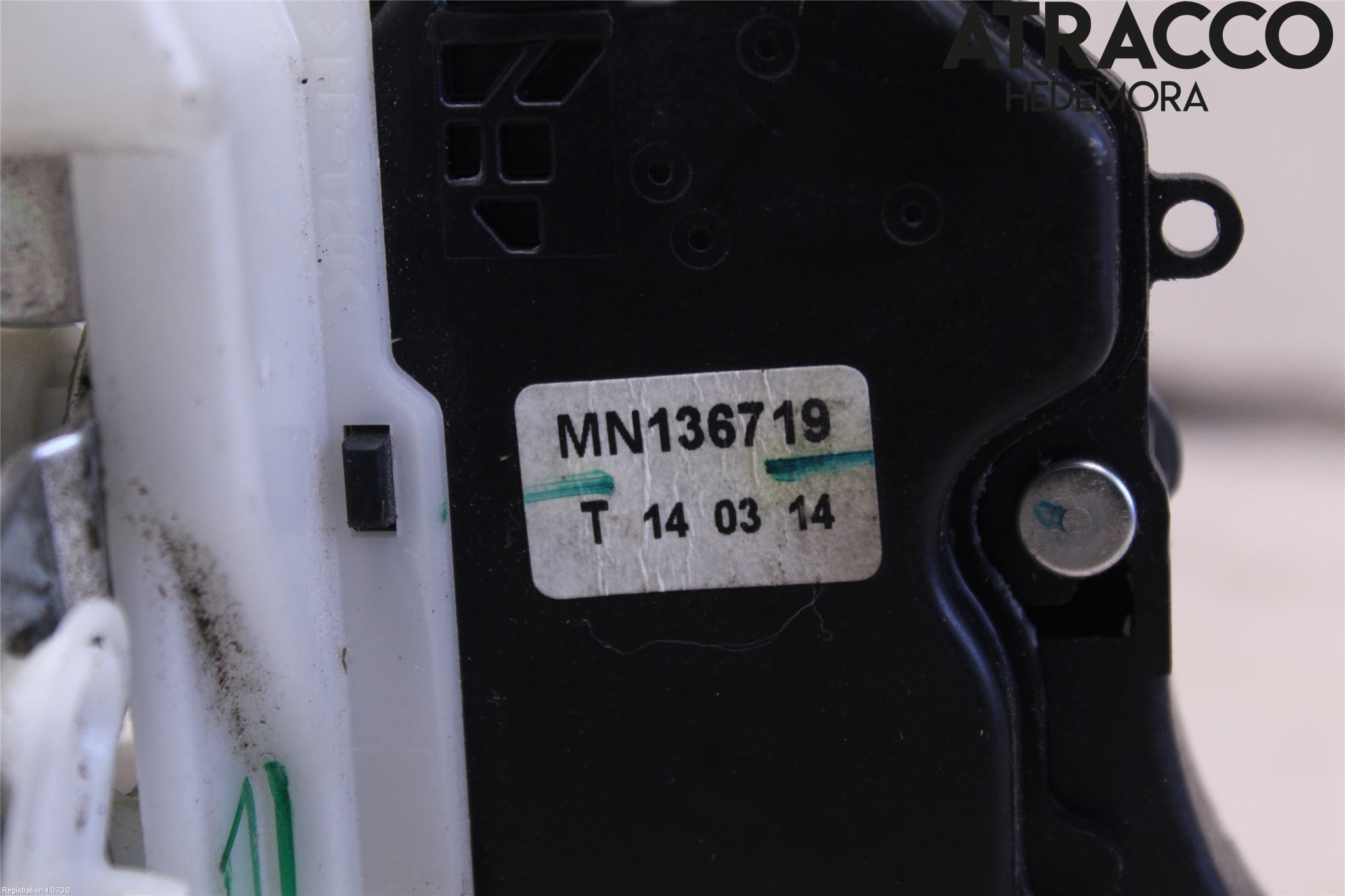 Mitsubishi L200 06-15 Dørlås - Låsekasse
