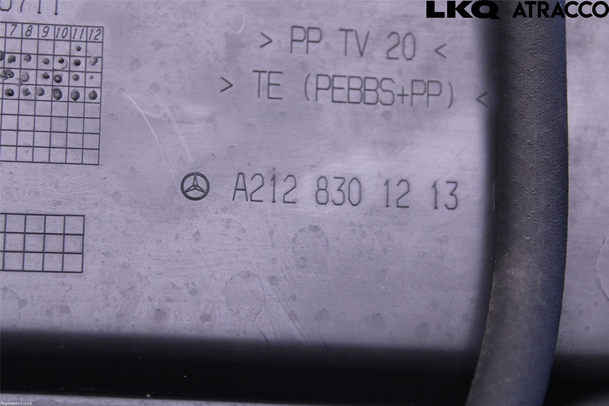 Mercedes-Benz MB E-KLASS (W212) 09-16 Visker Deksel-Grill-Under Frr