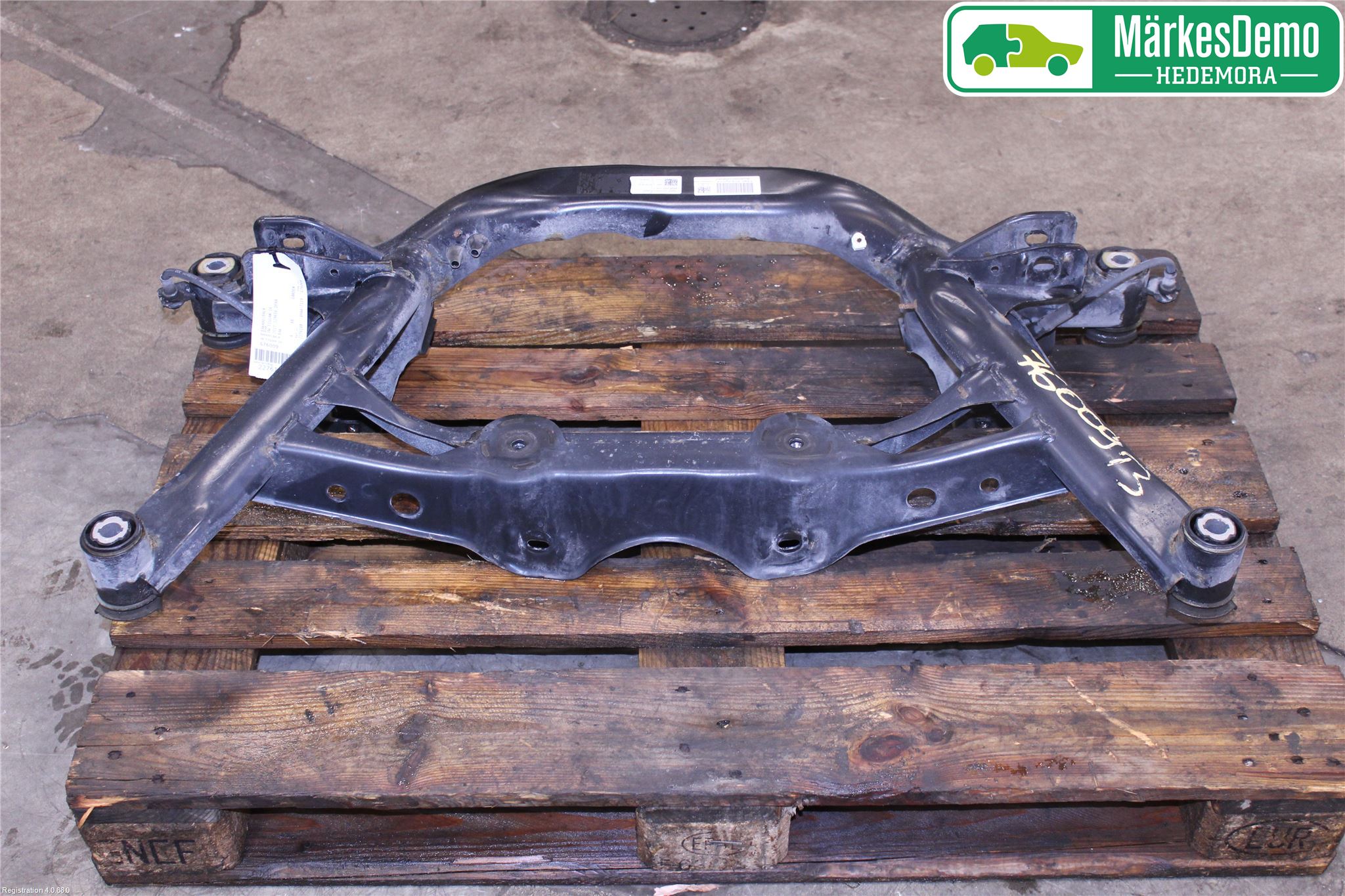 Volkswagen VW TIGUAN 16-24 Bakaksel Feste Travers-Ramme
