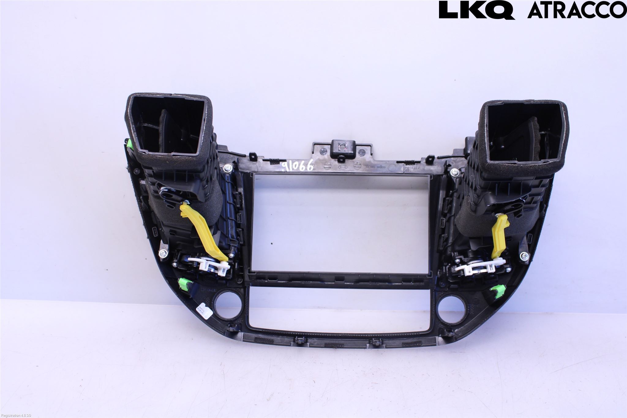 Hyundai TUCSON 05- Dashbord Kanal - Dyse