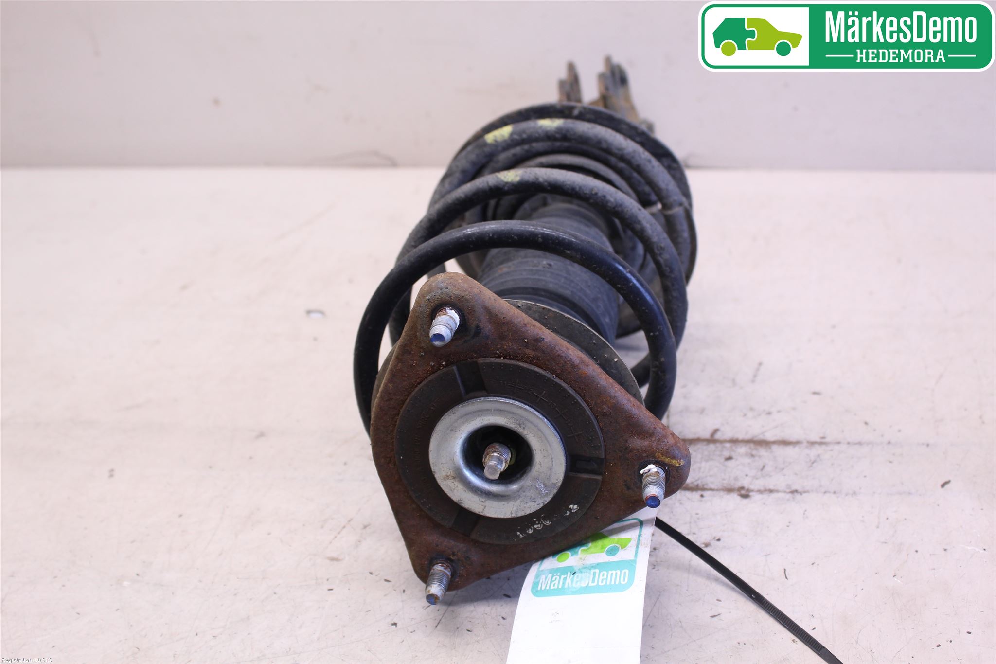 Hyundai i30 GD 13-17 Fjærbein Foran Venstre