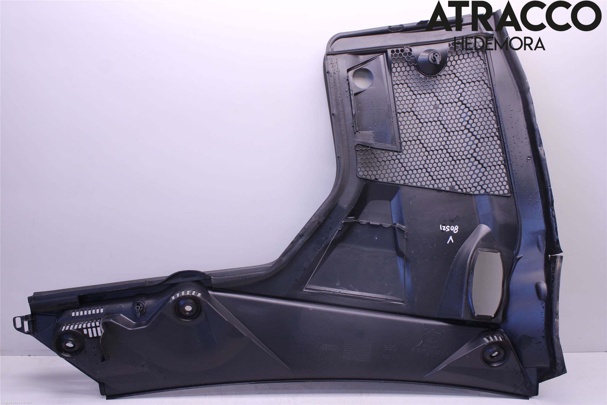 Mercedes-Benz MB C-KLASS (W205) 14-21 Visker Deksel-Grill-Under Frr