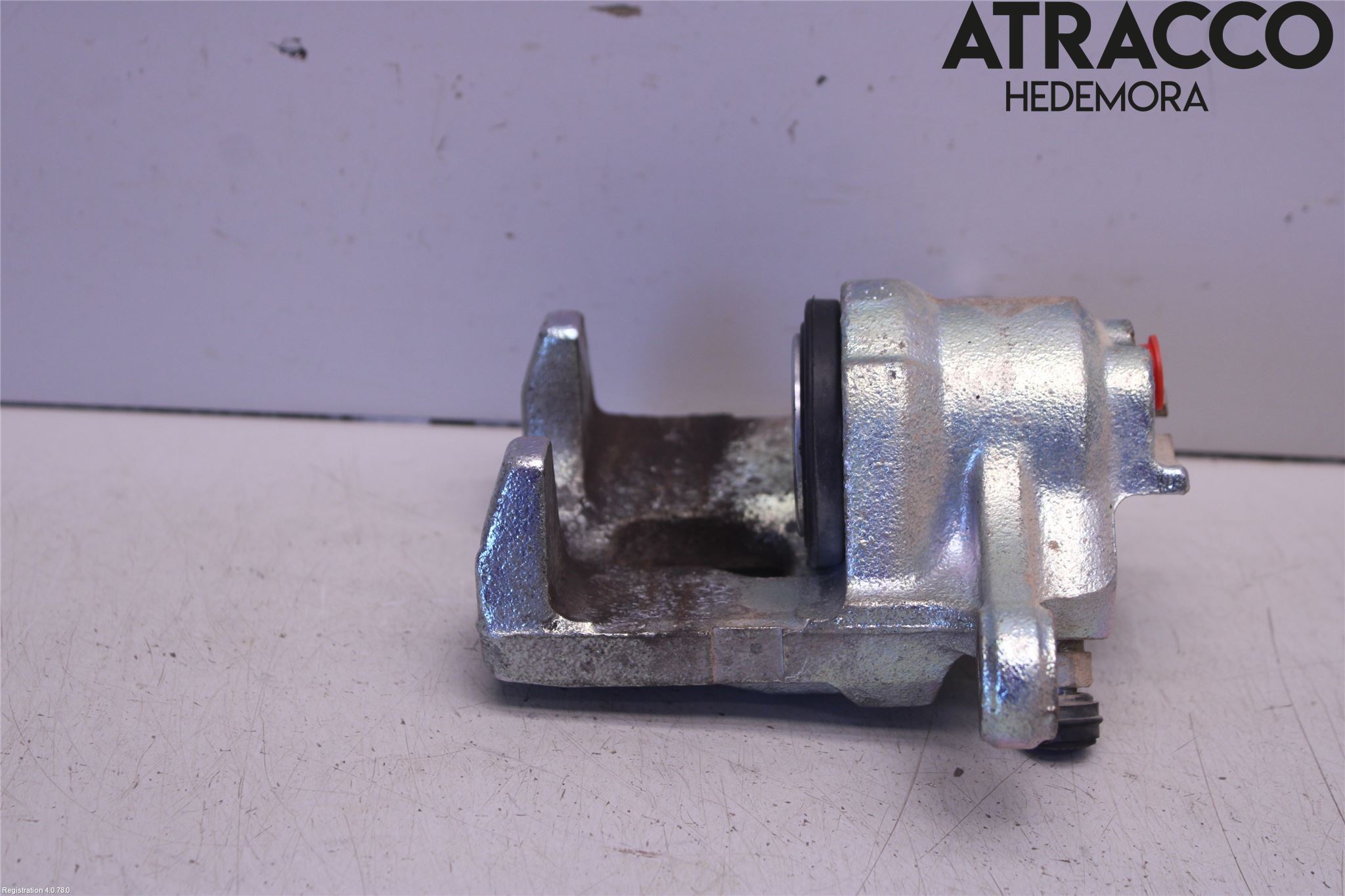 Subaru LEGACY    04-06 Bremsecaliper Bak Venstre