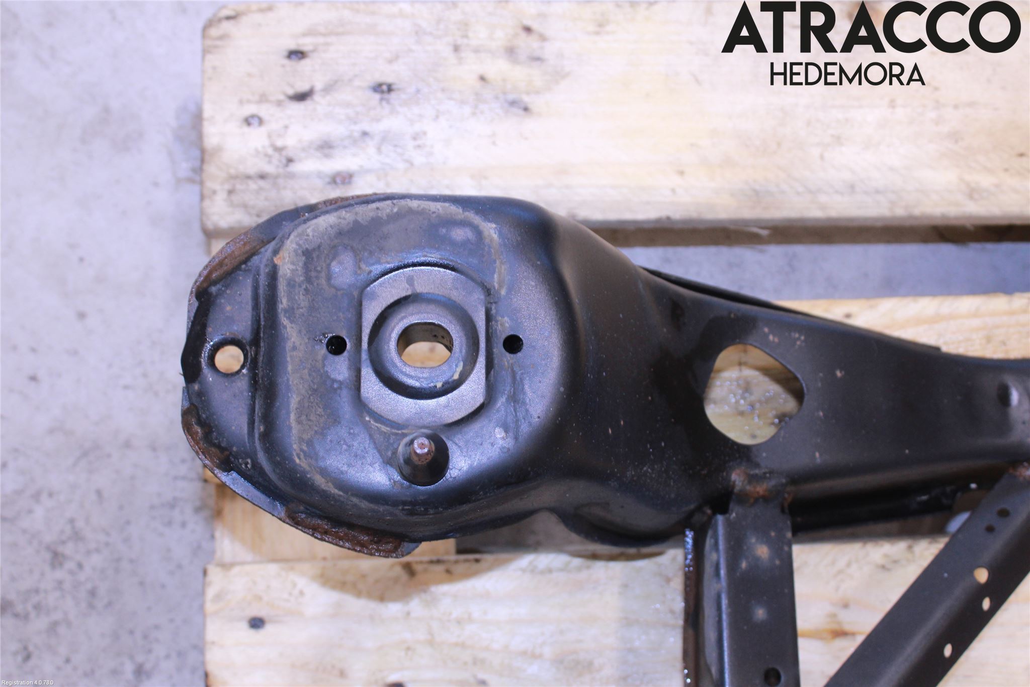 Ford FOCUS 15-18 Bakaksel Feste Travers-Ramme