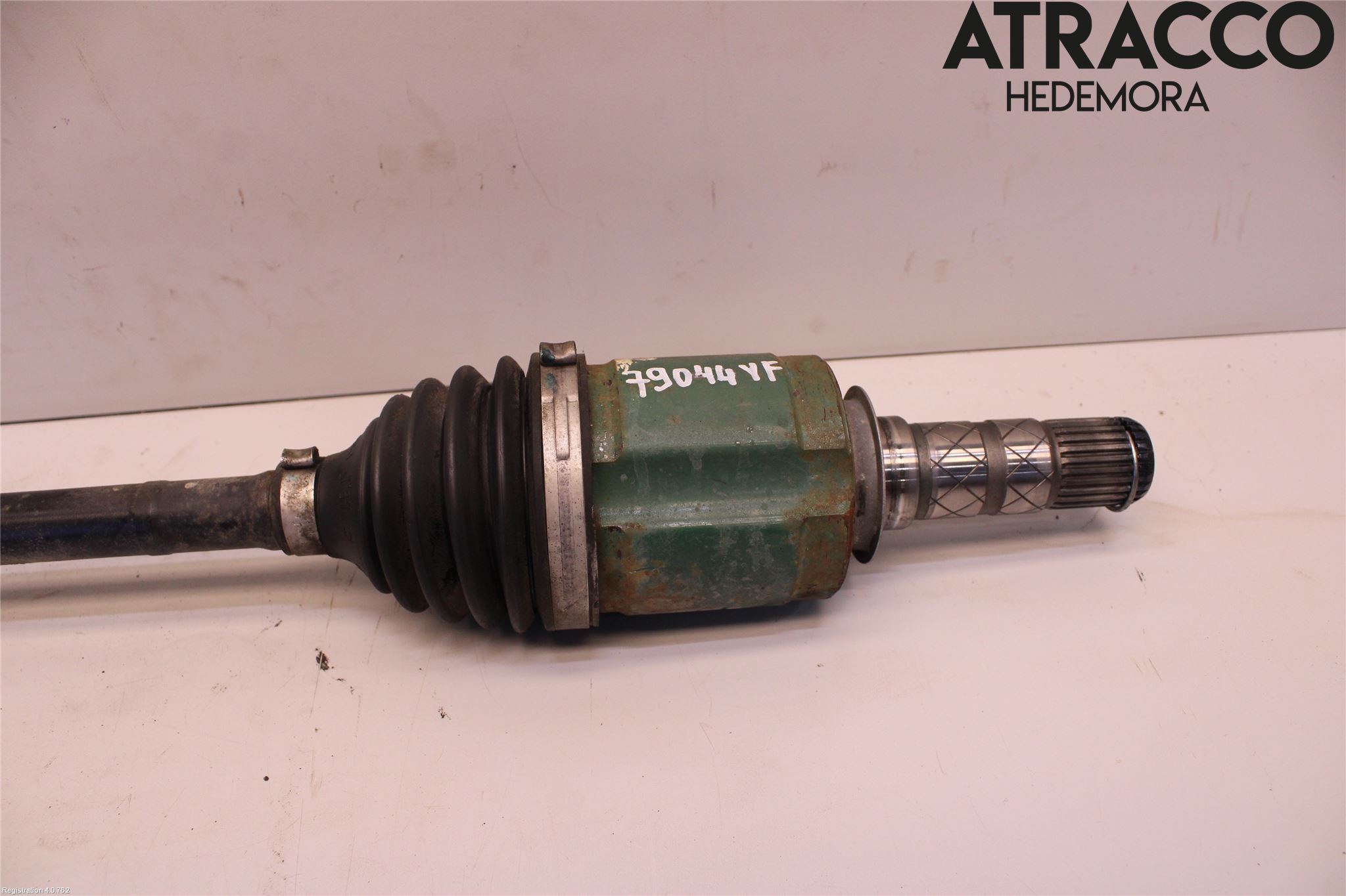 Subaru OUTBACK 10-15 Drivaksel Foran Kompl Venstre