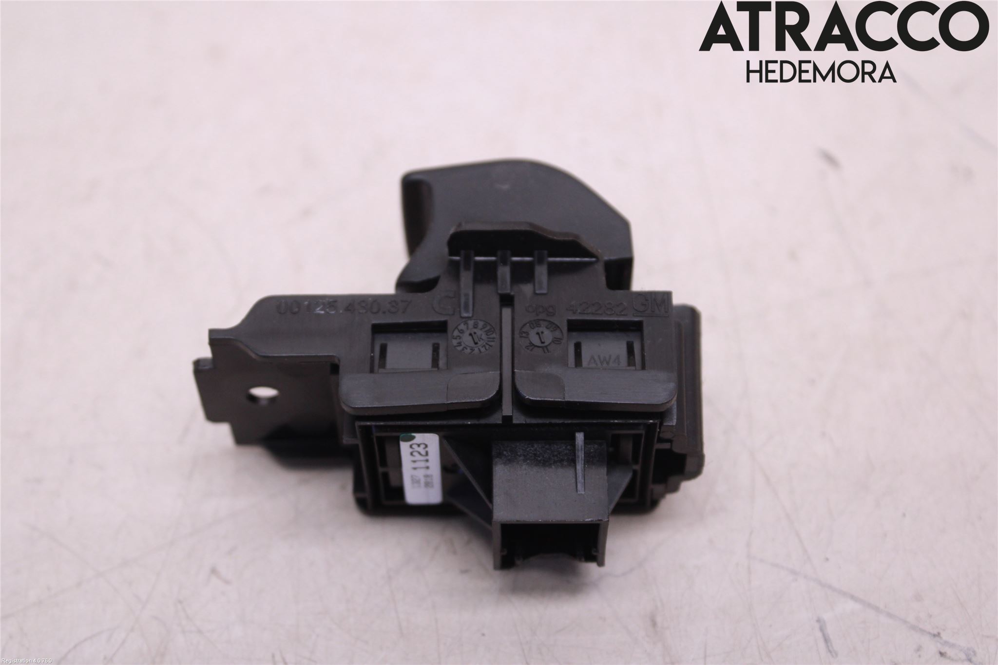 Opel INSIGNIA 09-16 Bryter Parkeringsbrems