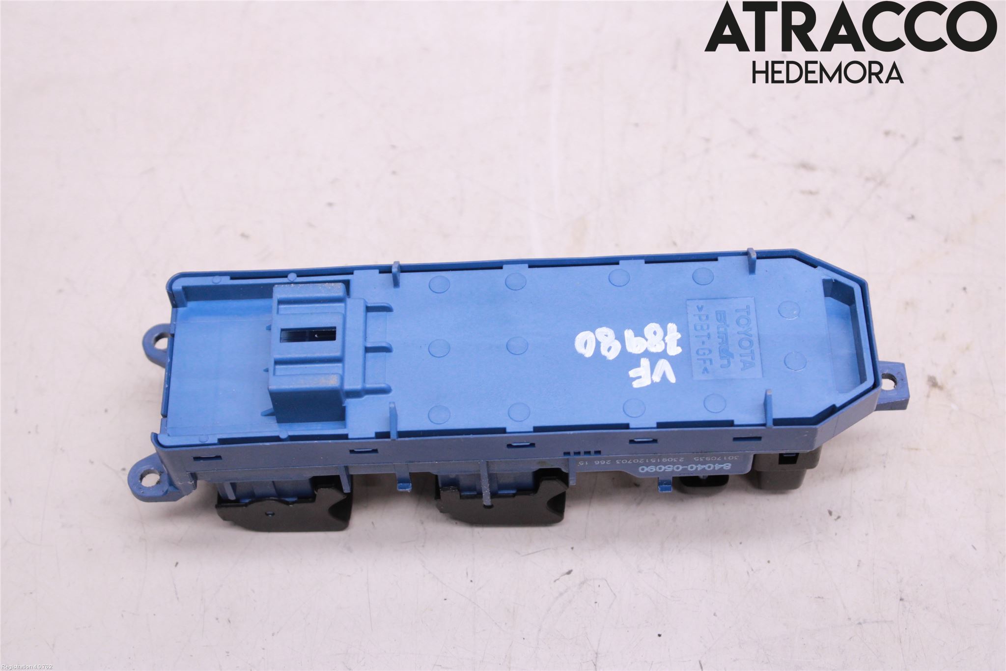 Toyota AVENSIS 16-18 Bryter Vindusheis