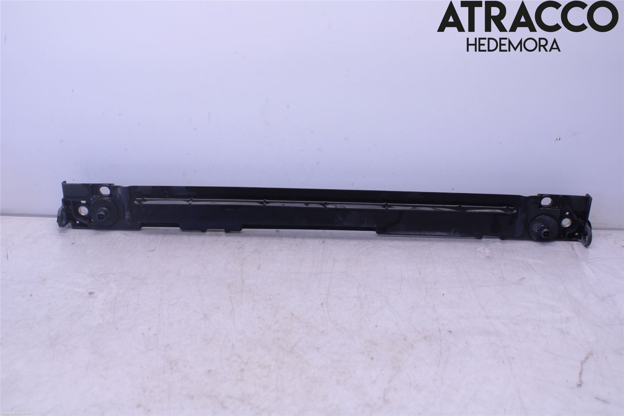 Toyota RAV 4 06-12 Radiator Feste - Ramme - Bjelk