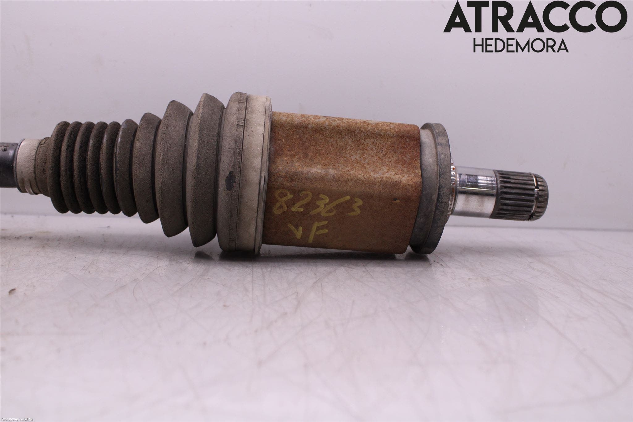 BMW 3 F30/F31/F80 12-19 Drivaksel Foran Kompl Venstre