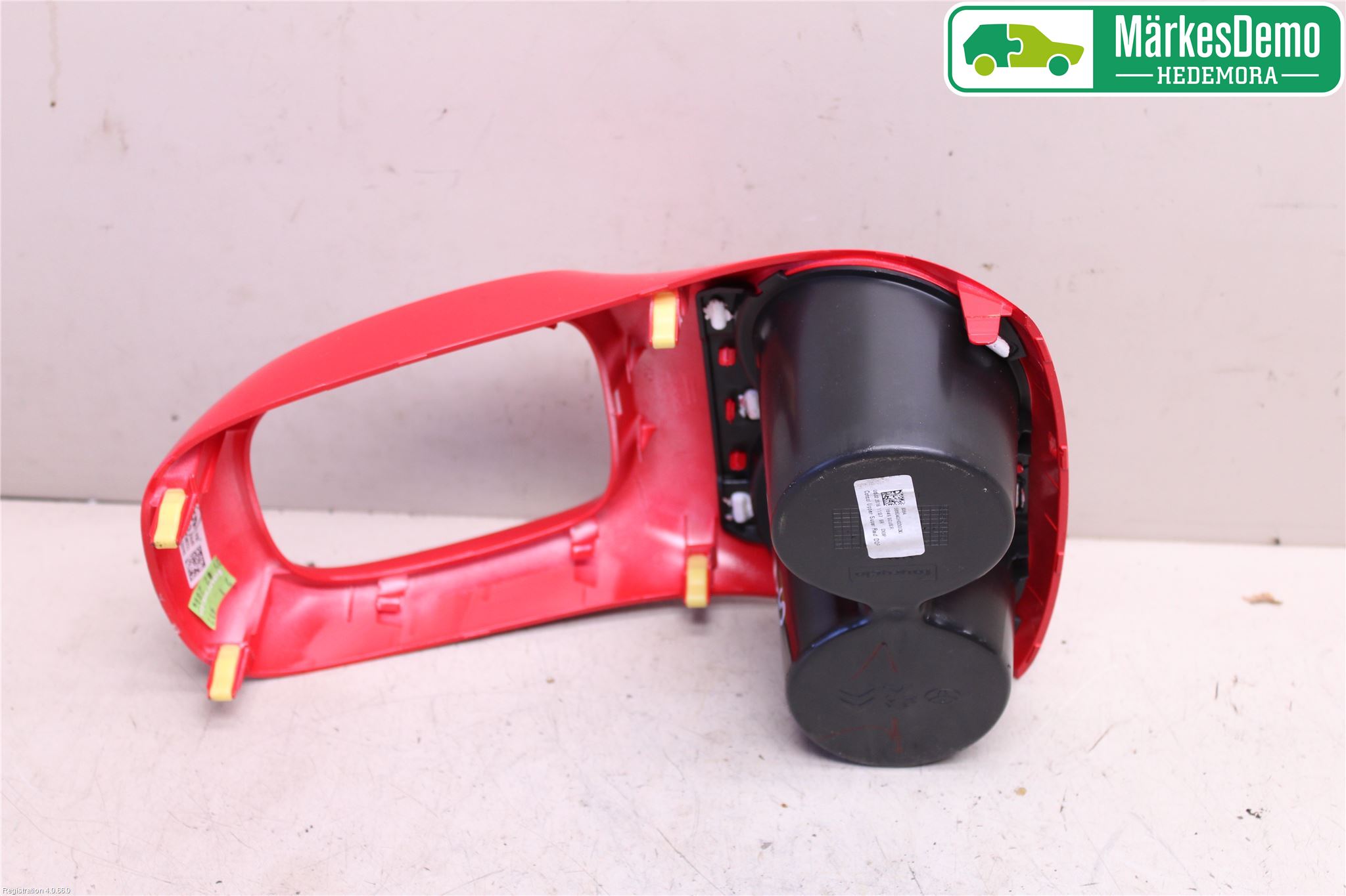 Toyota AYGO 15-21 Innr Koppholder
