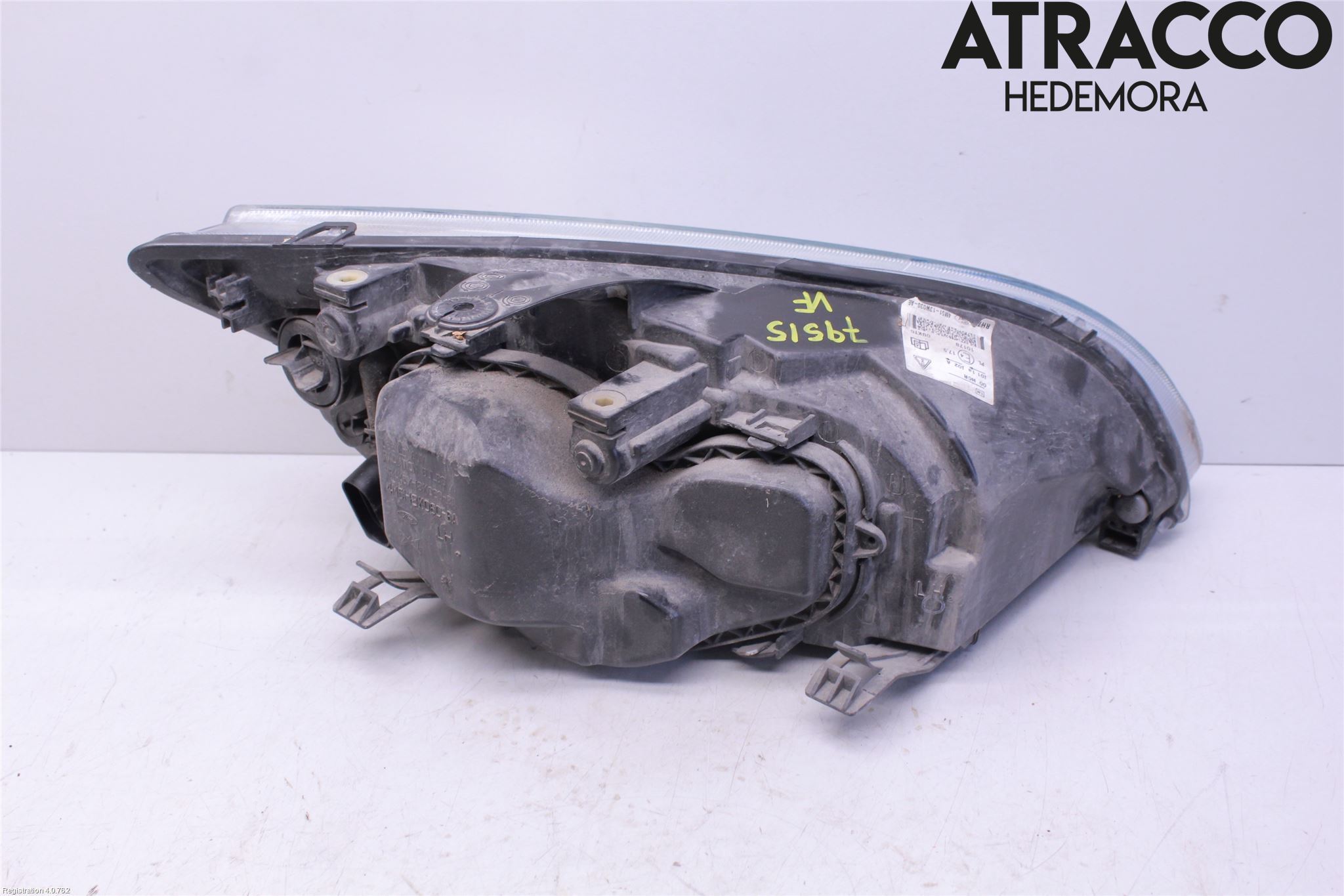 Ford FOCUS     04-07 Frontlykt Venstre