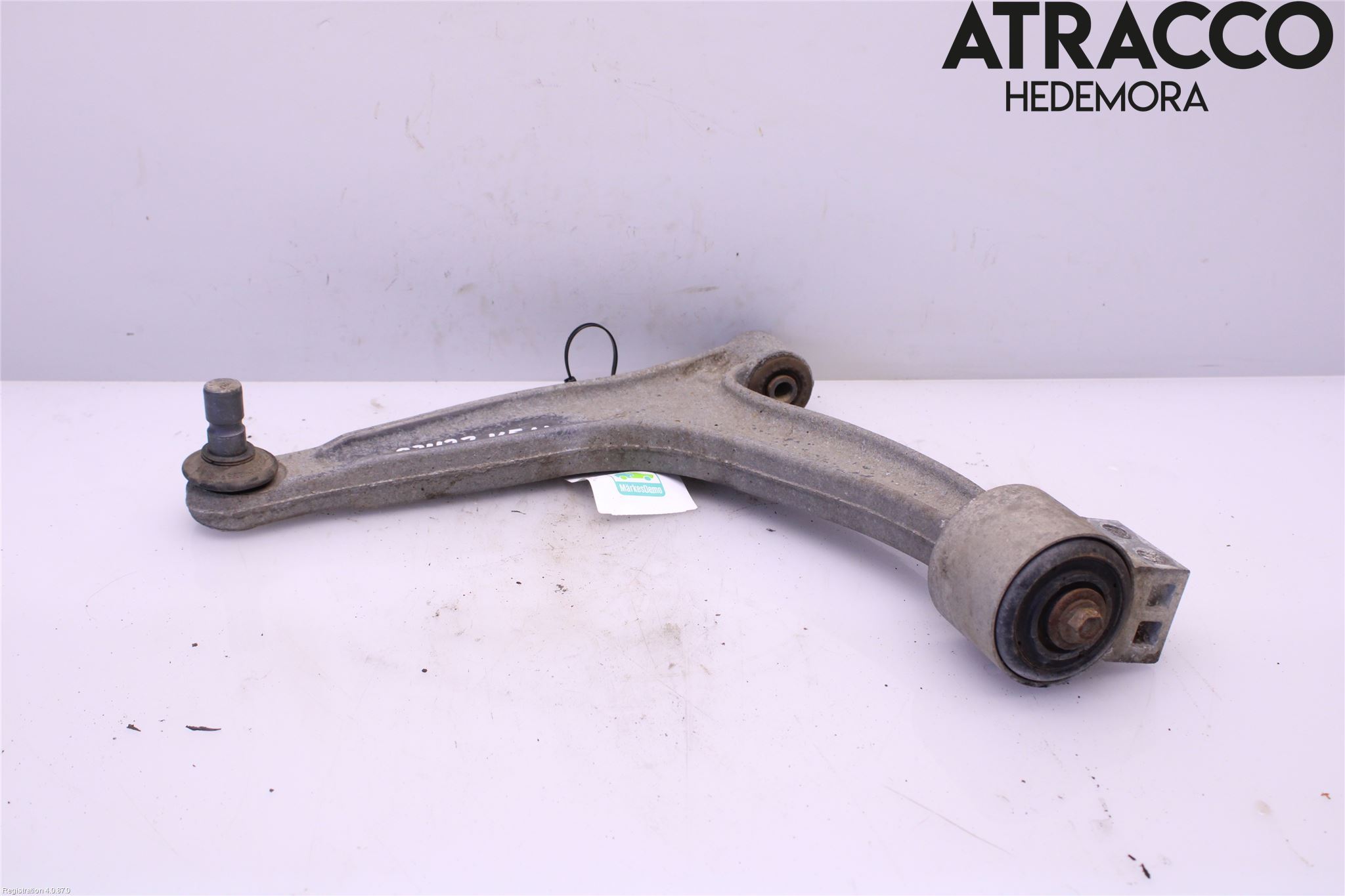 Saab 9-3 VER 2 Bærearm Foran Venstre Nedre