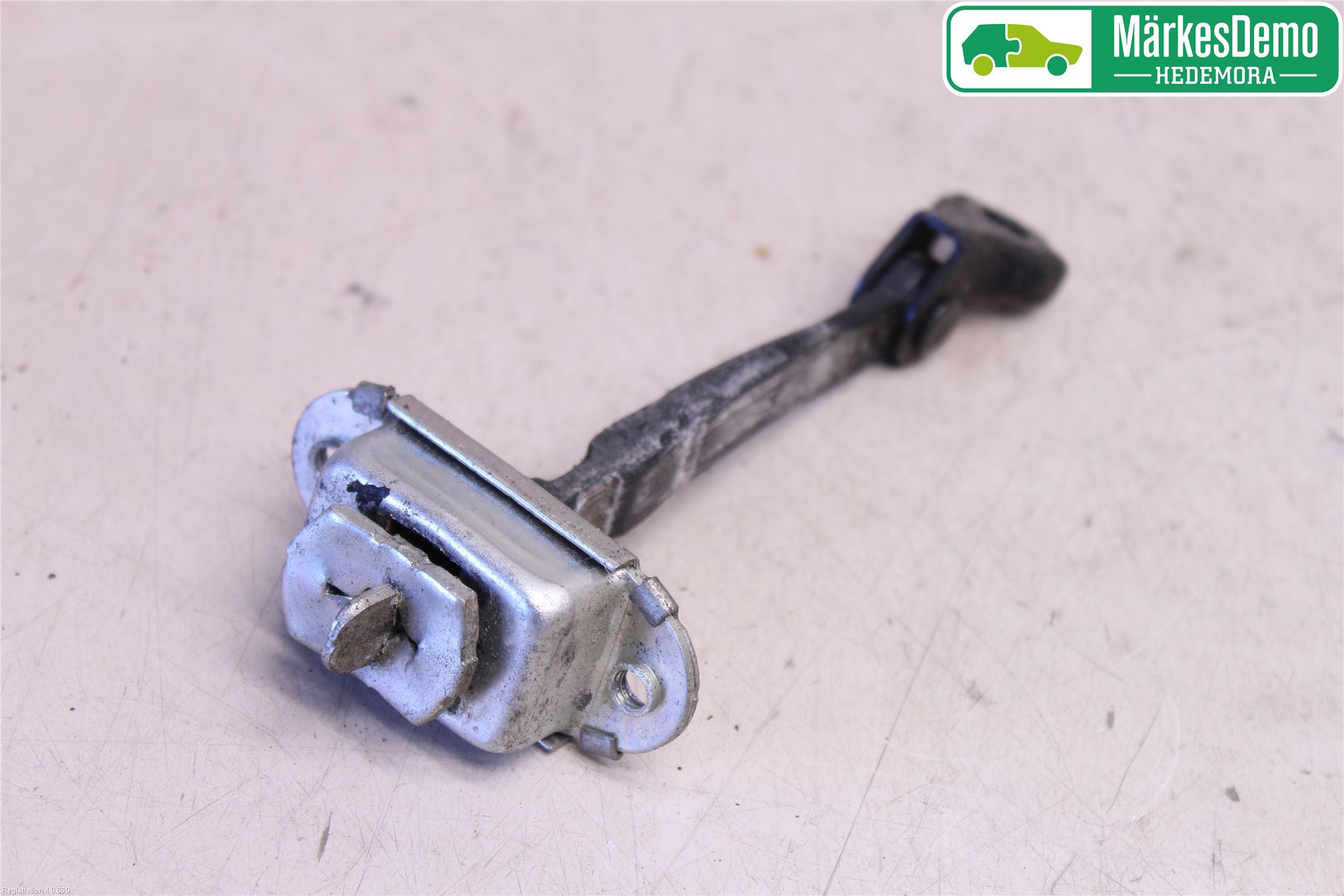 Nissan NOTE E11 06-14 Dørstopper