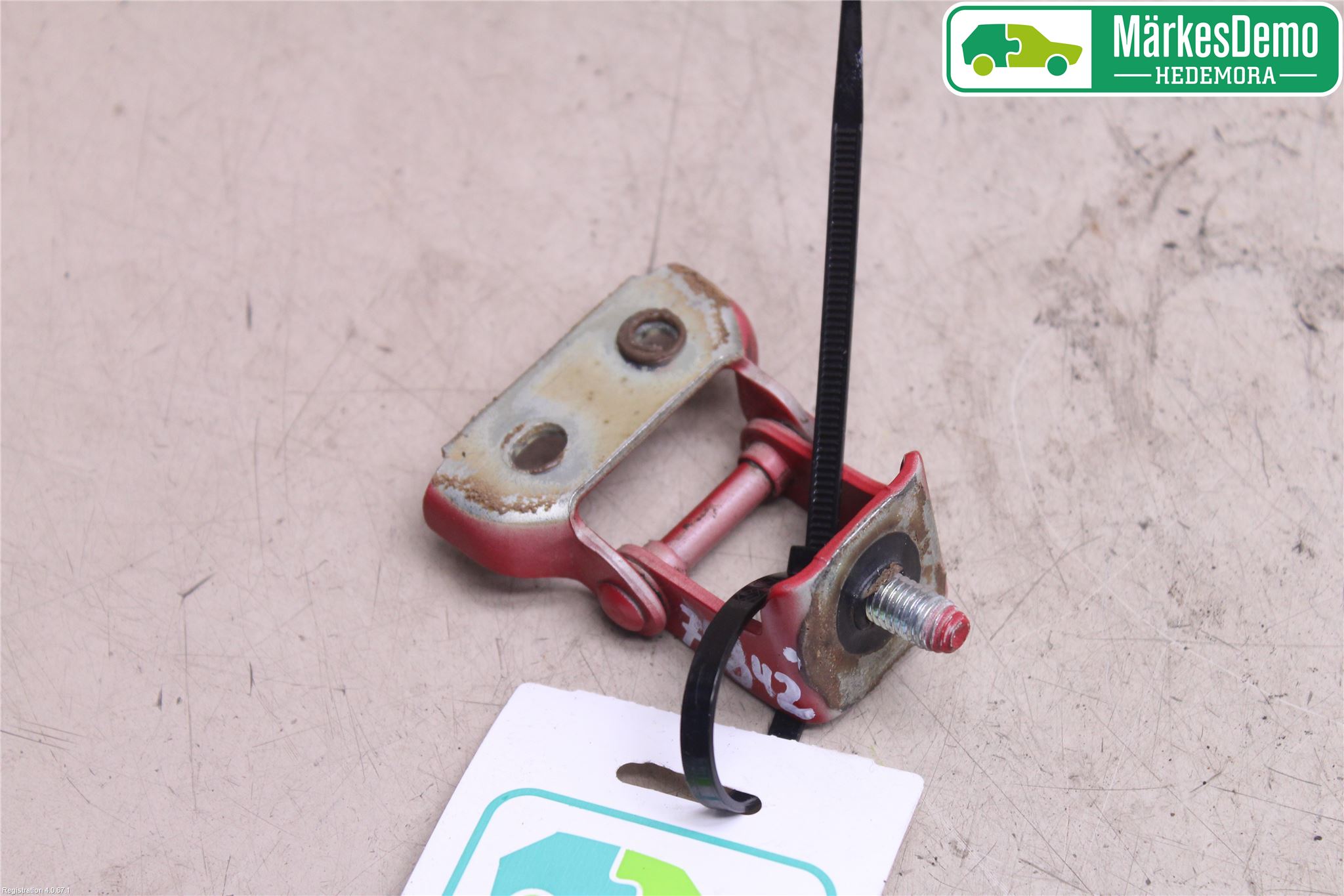 Suzuki SWIFT 17-24 Bakluke Hengsel Venstre