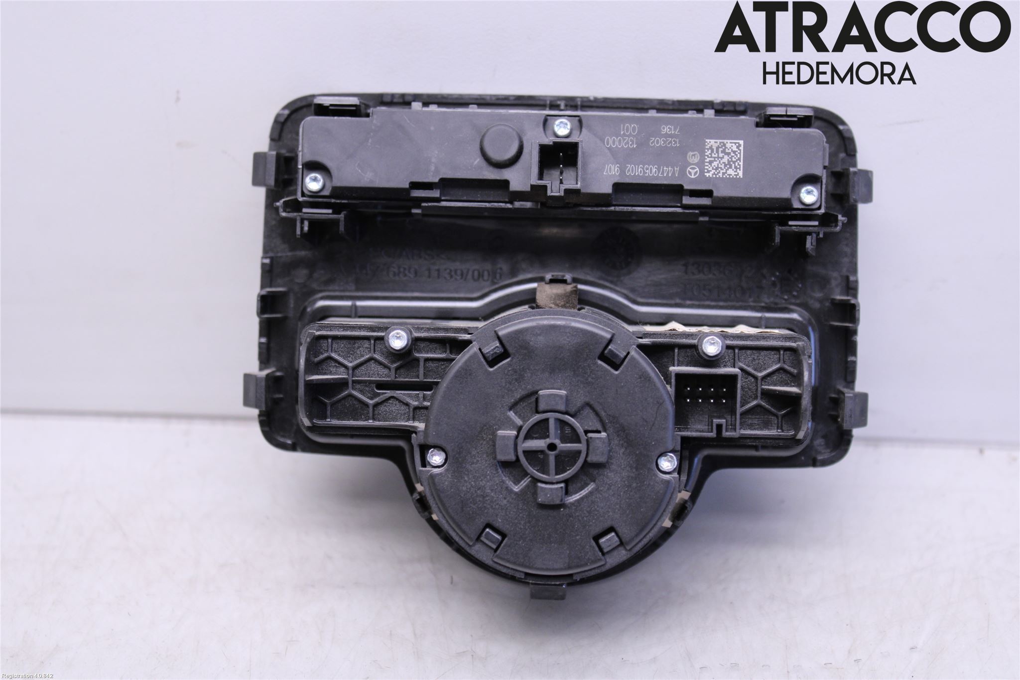 Mercedes-Benz MB VITO/V-KLASS (W640,W447,W448) 14- Bryter Hovedlys