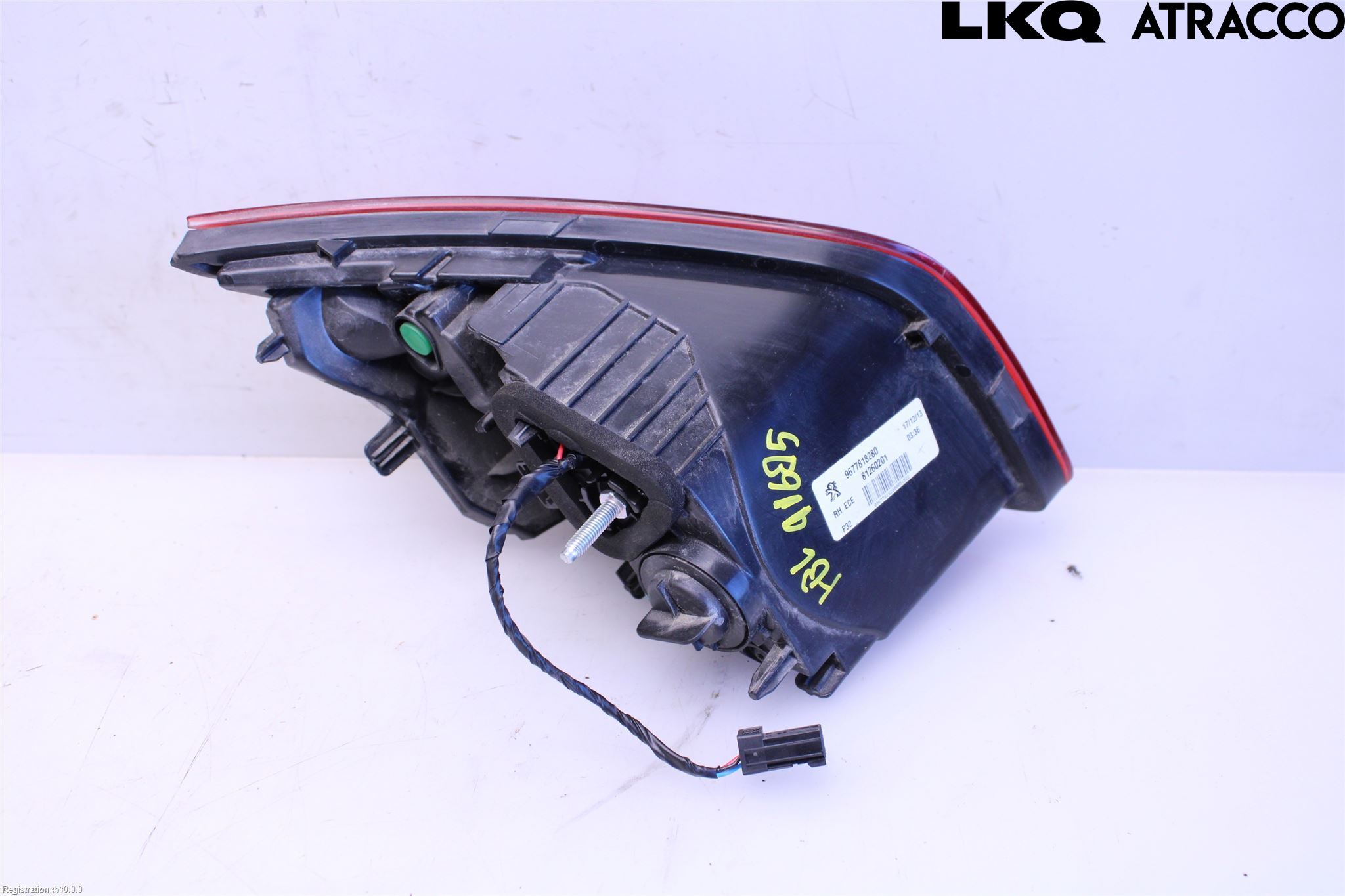 Peugeot 308 14-21 Baklykt Høyre  På Luke(Indre)